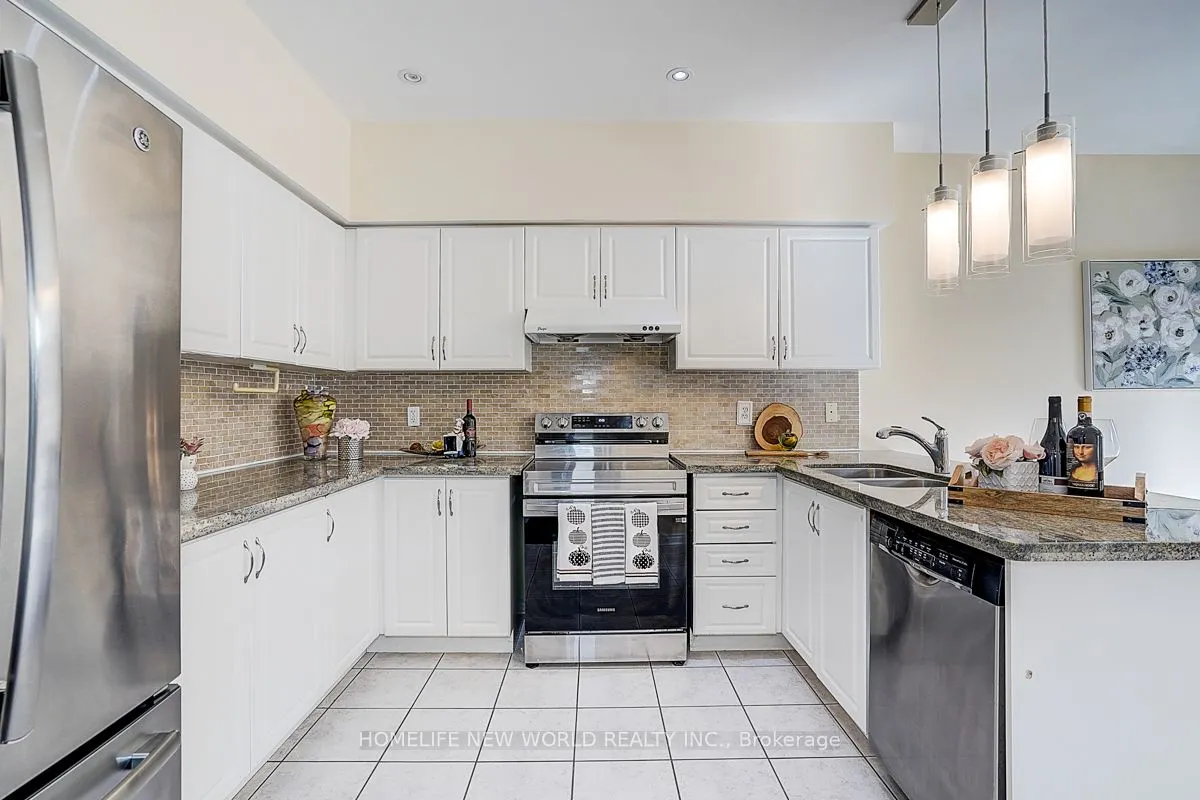 582 Fred Mclaren Boulevard