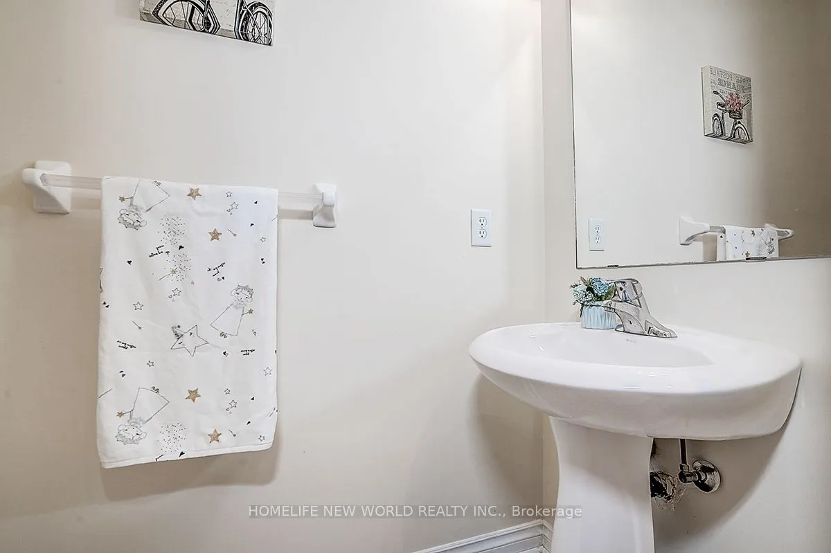 582 Fred Mclaren Boulevard