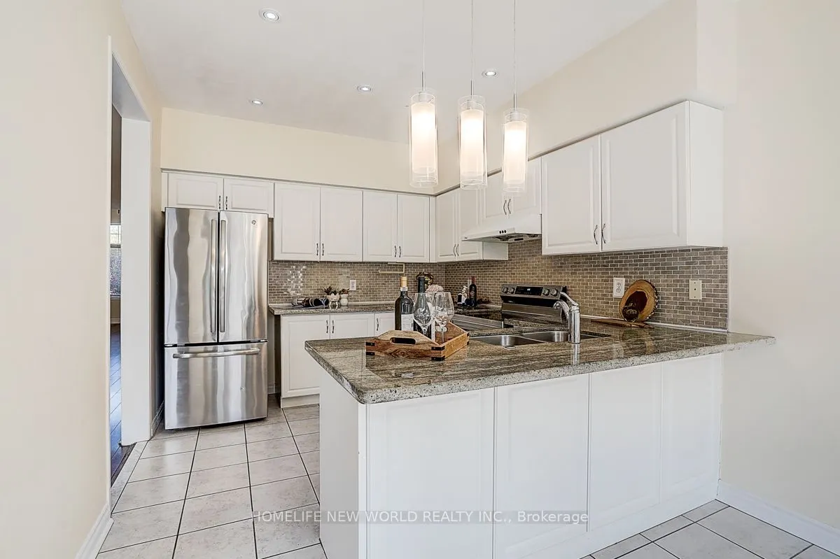 582 Fred Mclaren Boulevard