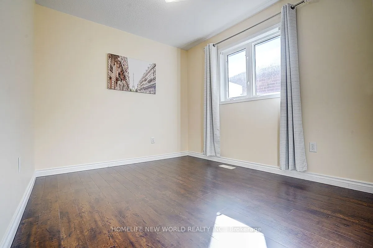 582 Fred Mclaren Boulevard