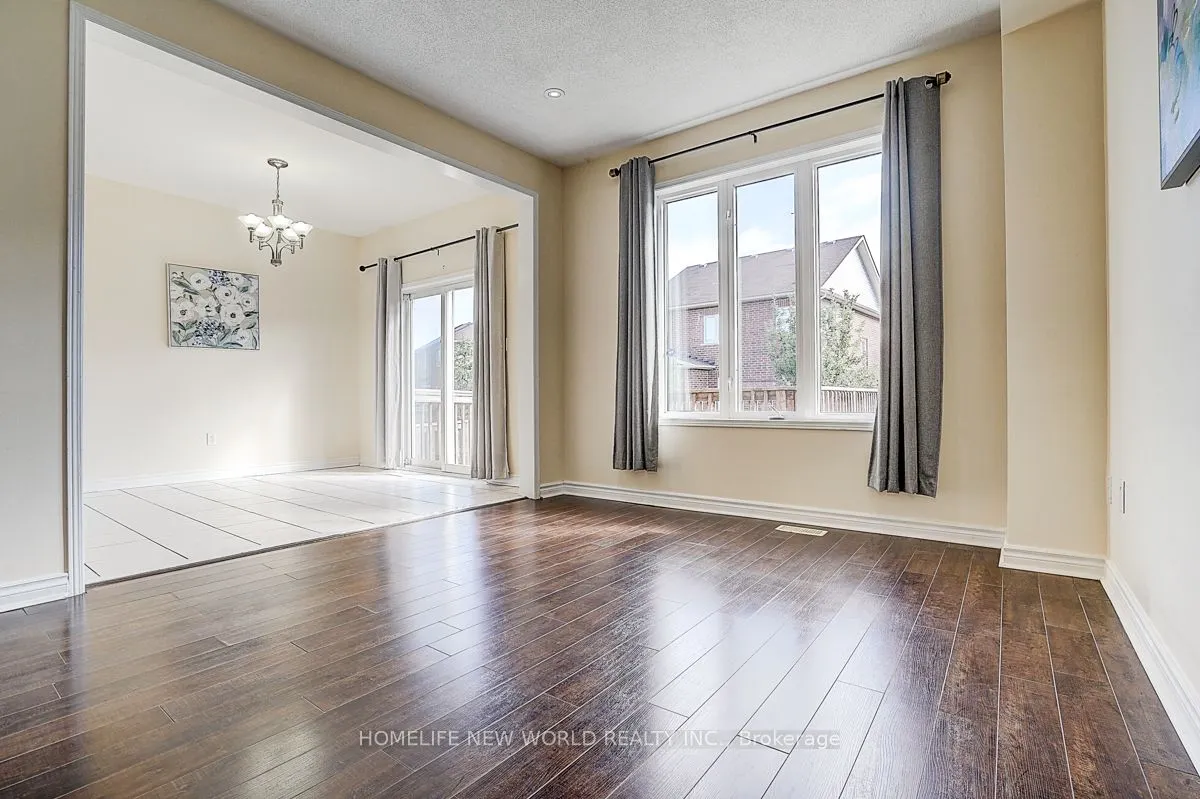 582 Fred Mclaren Boulevard