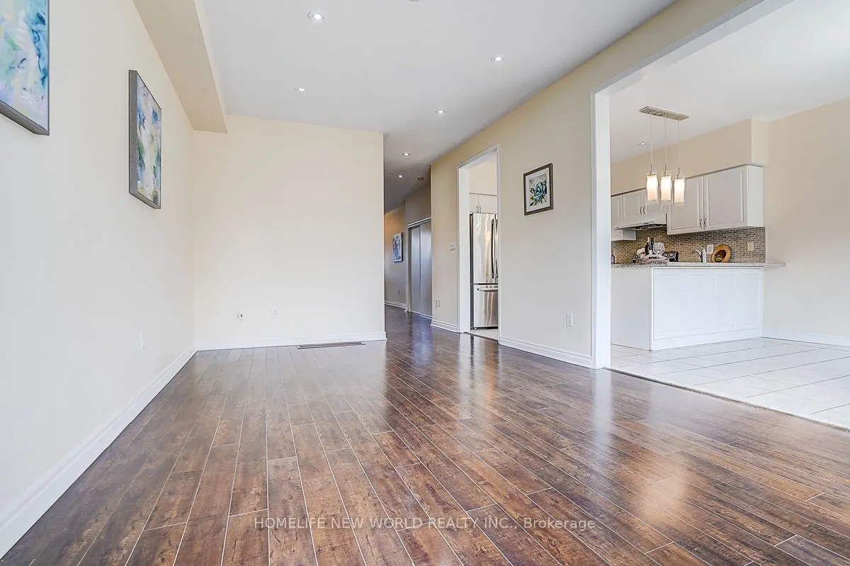 582 Fred Mclaren Boulevard