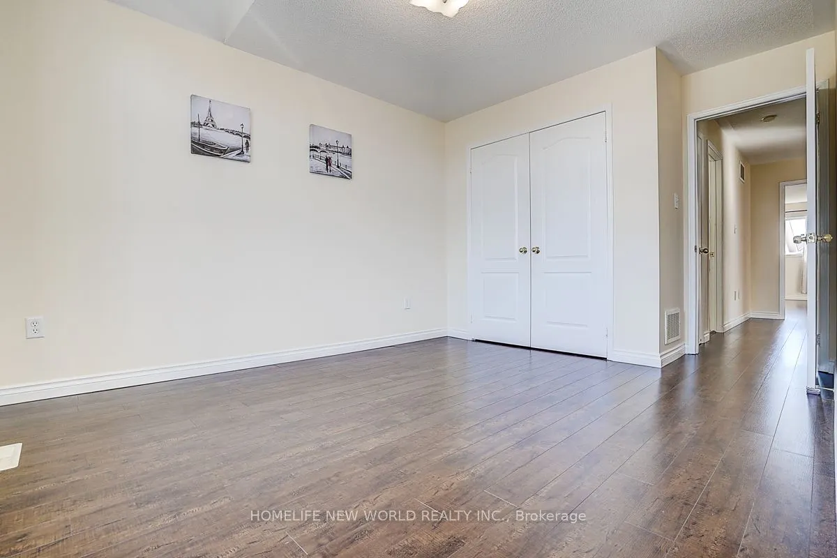 582 Fred Mclaren Boulevard