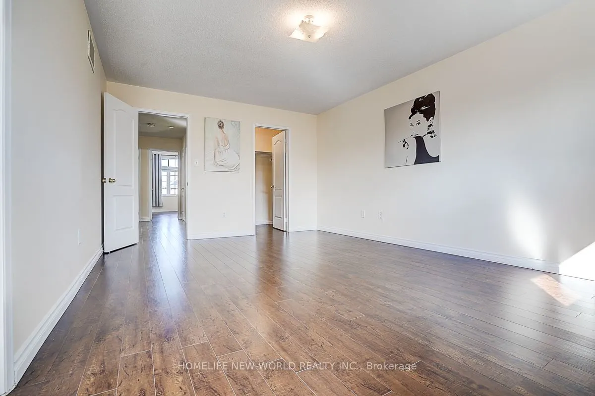 582 Fred Mclaren Boulevard