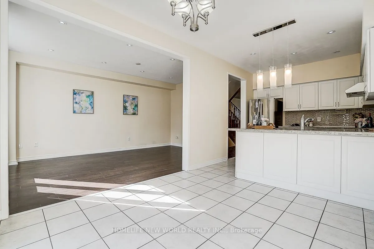 582 Fred Mclaren Boulevard