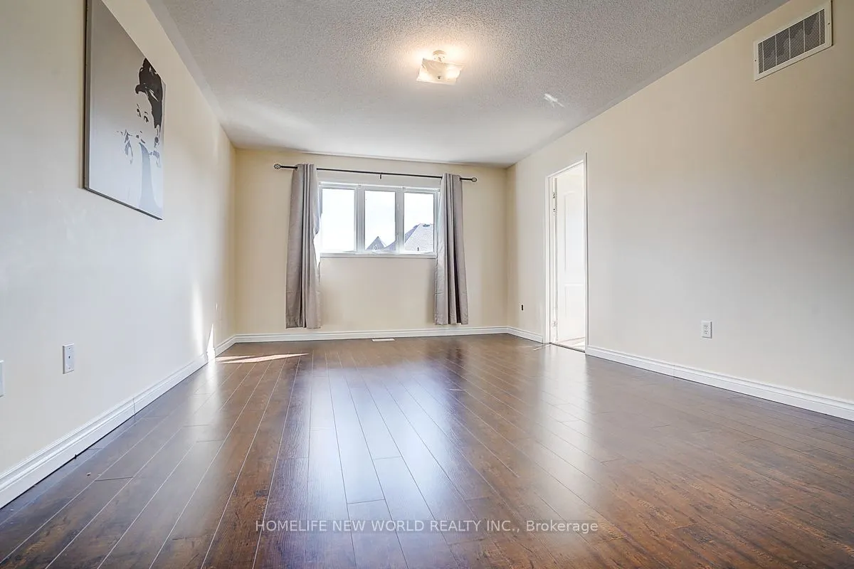 582 Fred Mclaren Boulevard