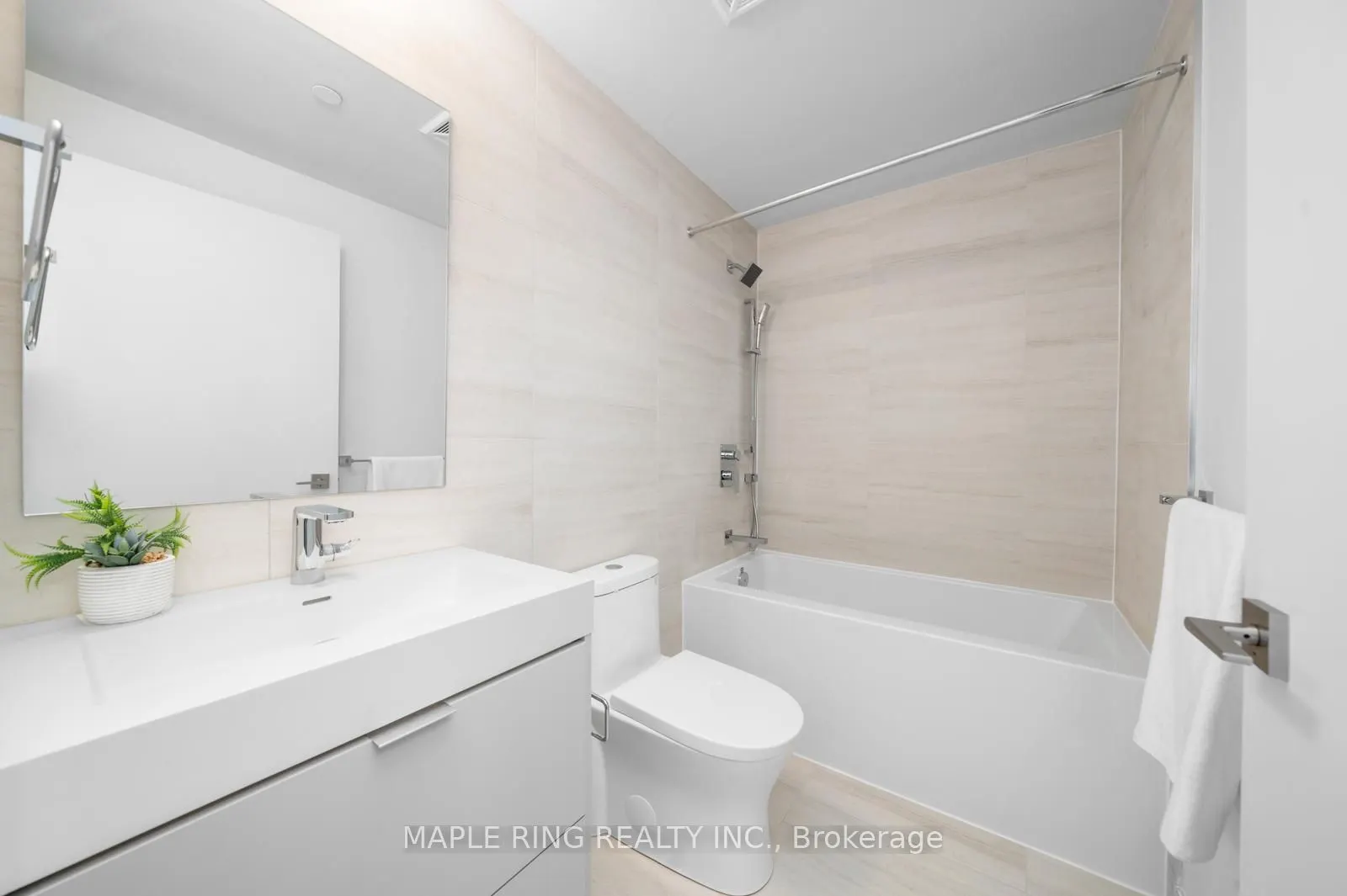 2920 Highway 7 Road, #711