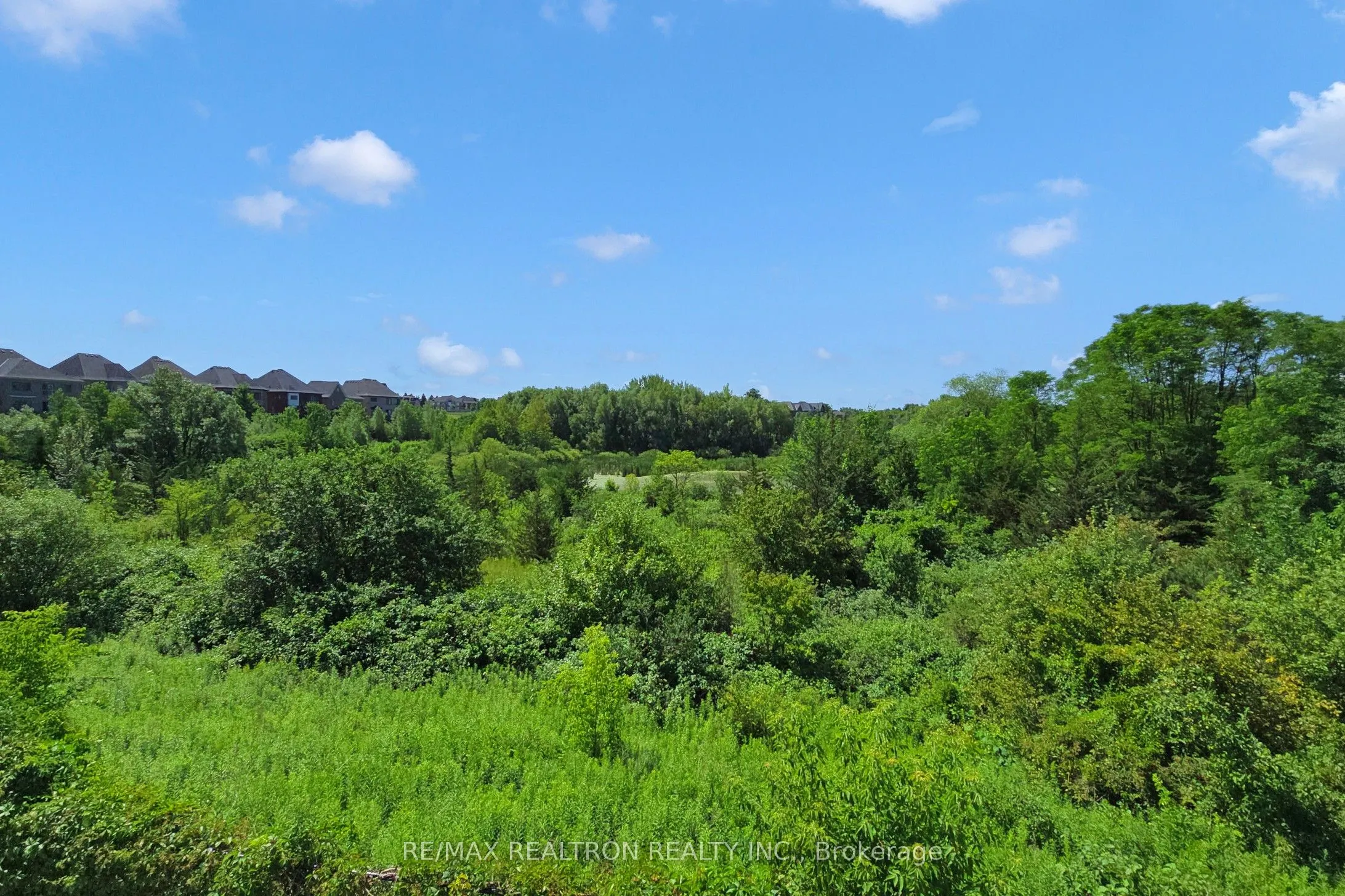 80 Burns Boulevard N, #123