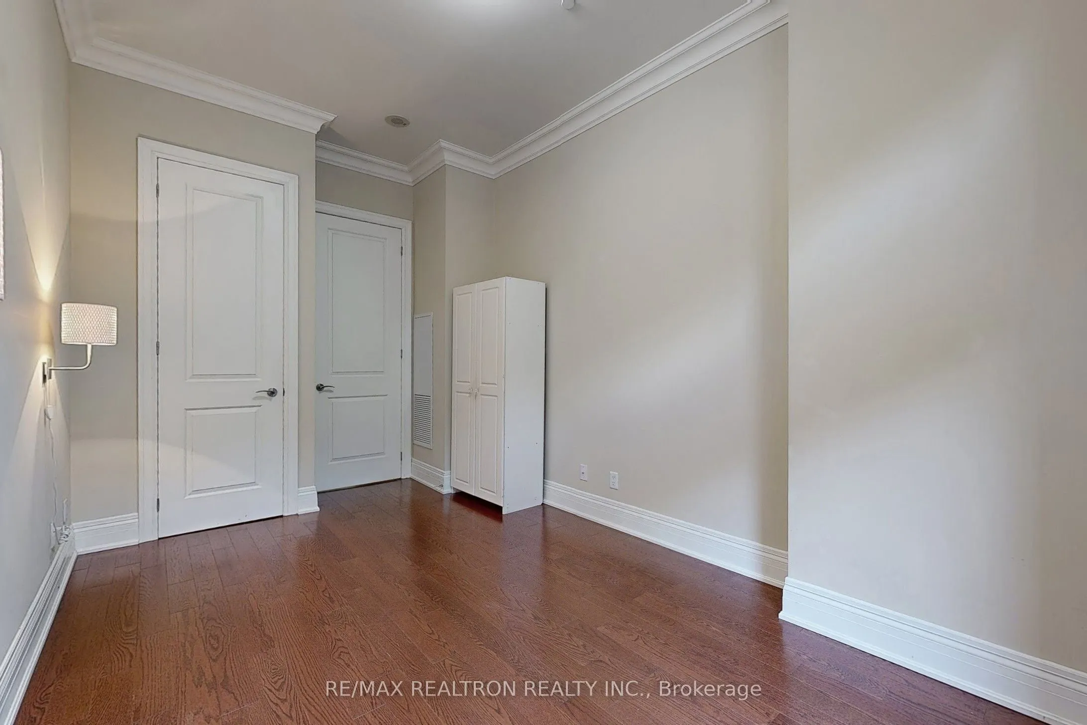 80 Burns Boulevard N, #123