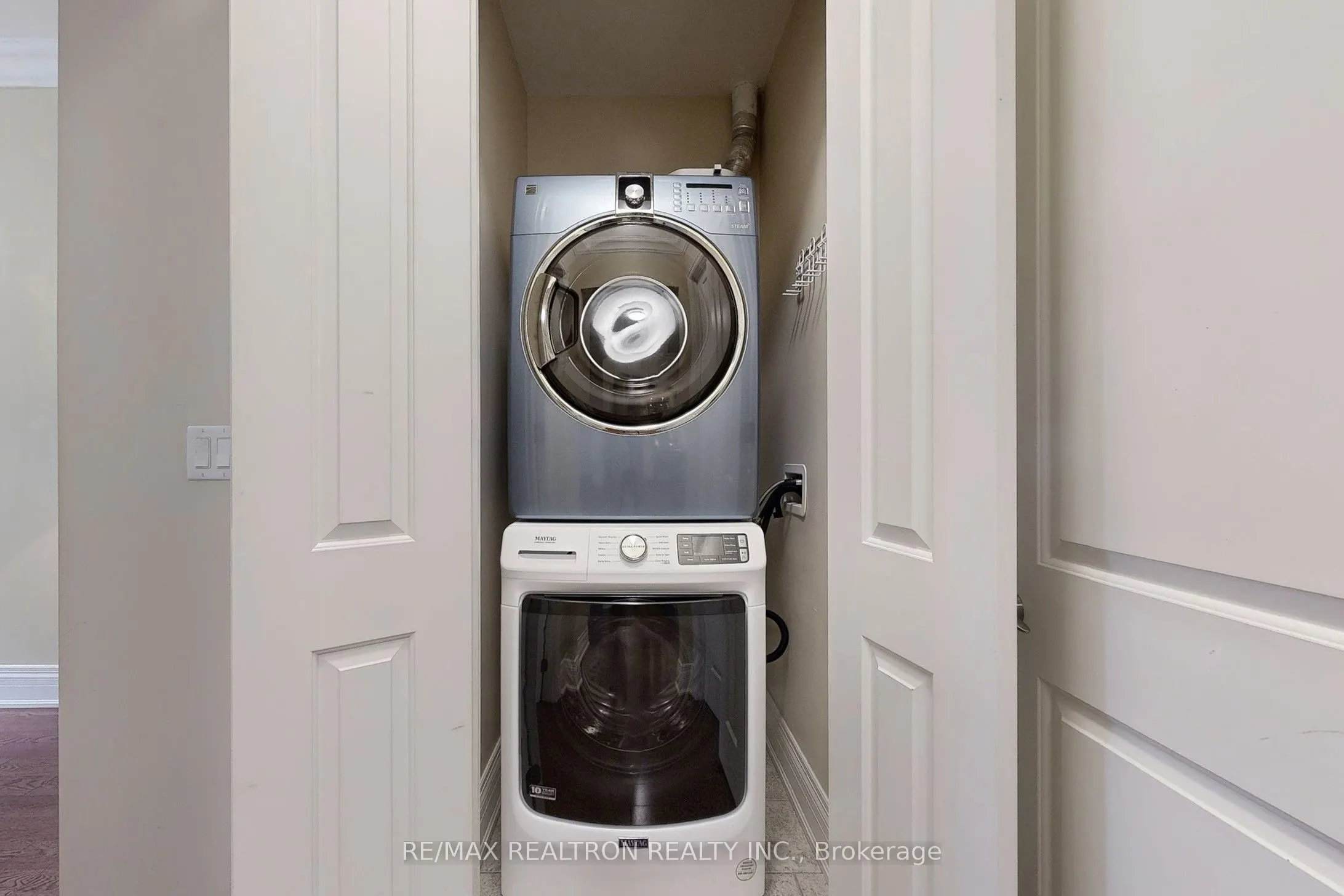 80 Burns Boulevard N, #123