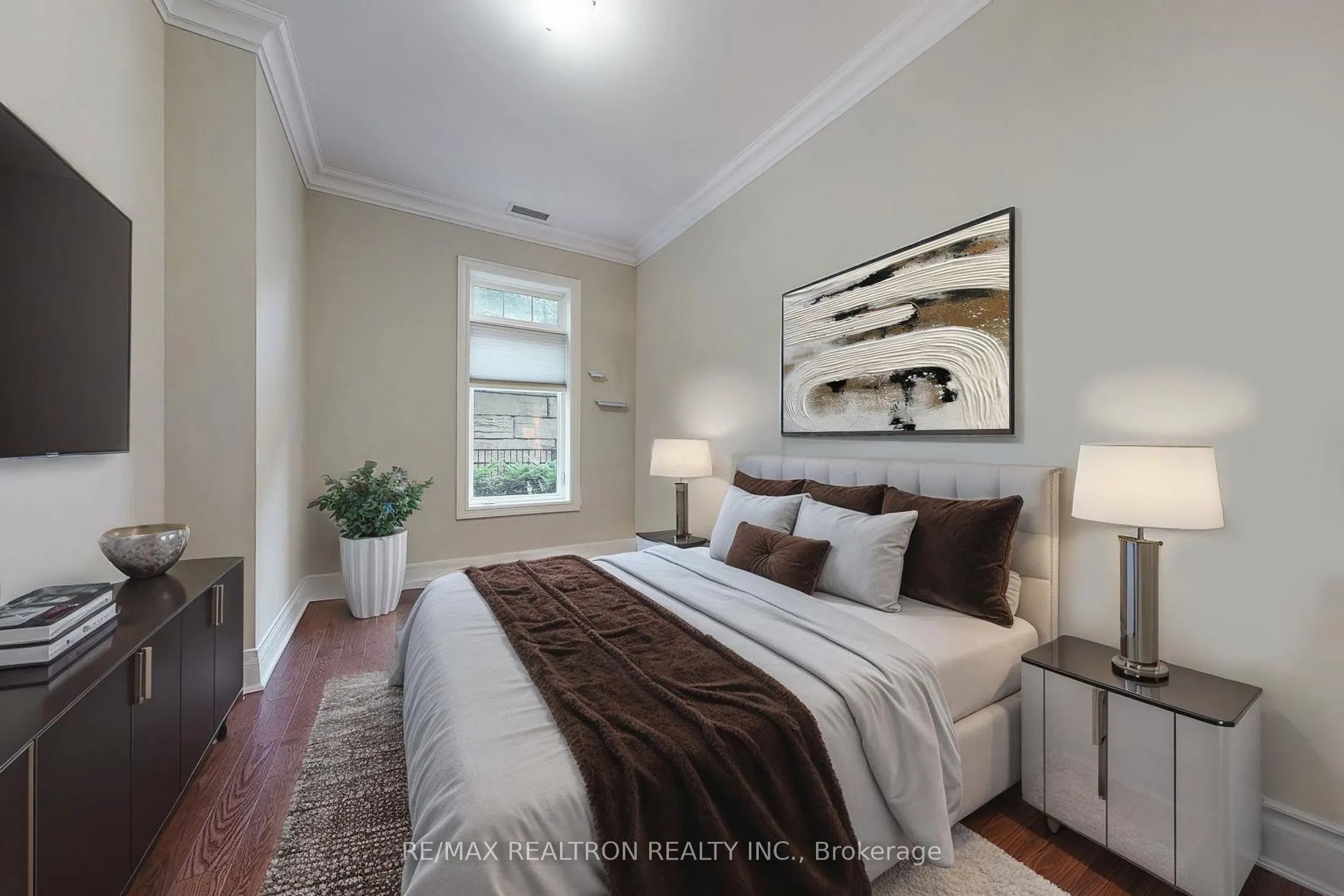 80 Burns Boulevard N, #123