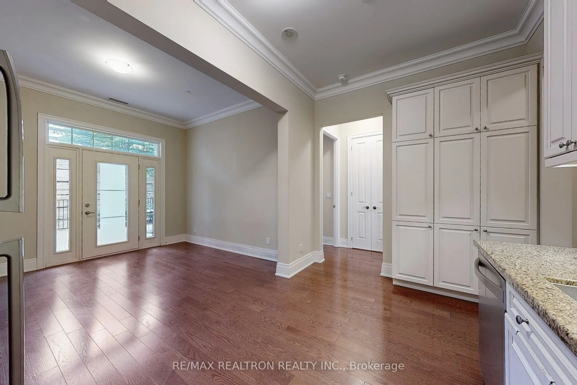 80 Burns Boulevard N, #123