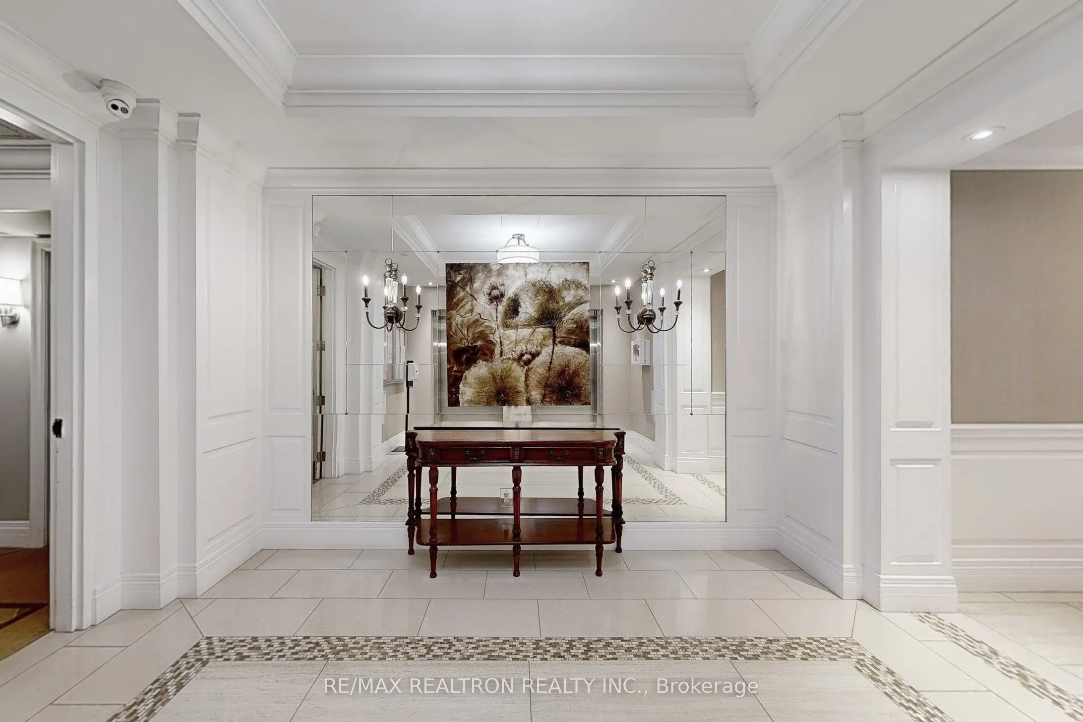 80 Burns Boulevard N, #123