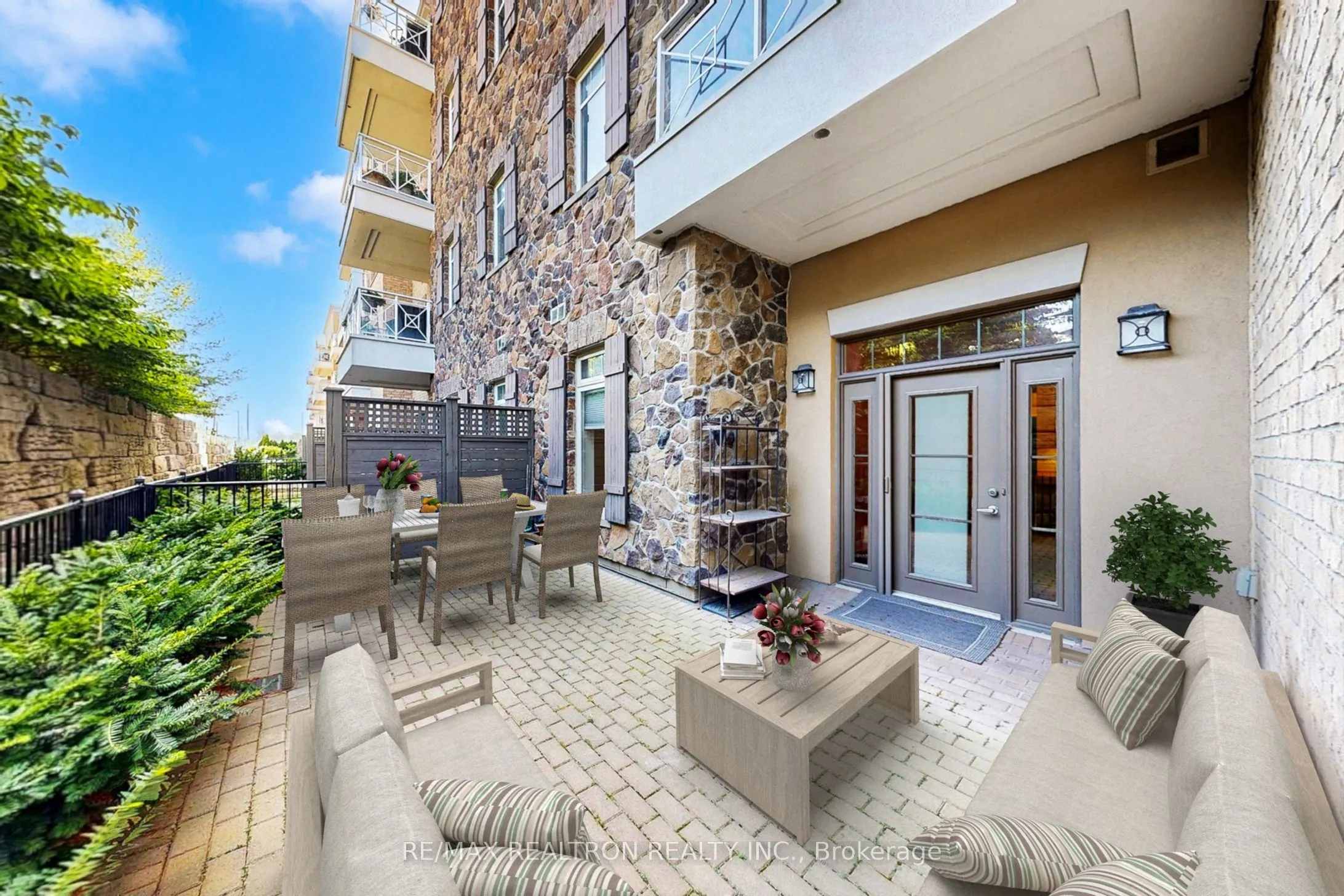 80 Burns Boulevard N, #123