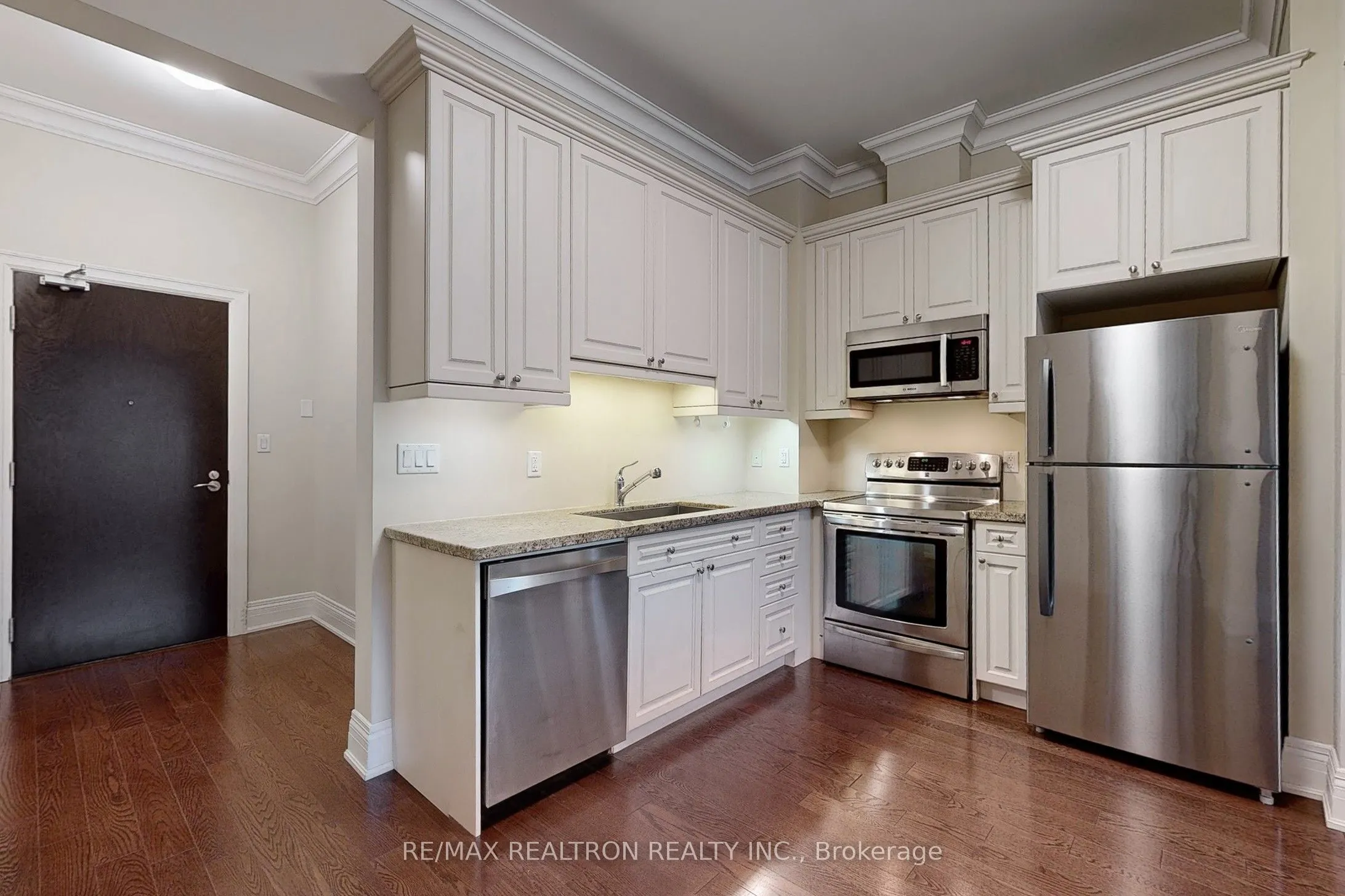 80 Burns Boulevard N, #123