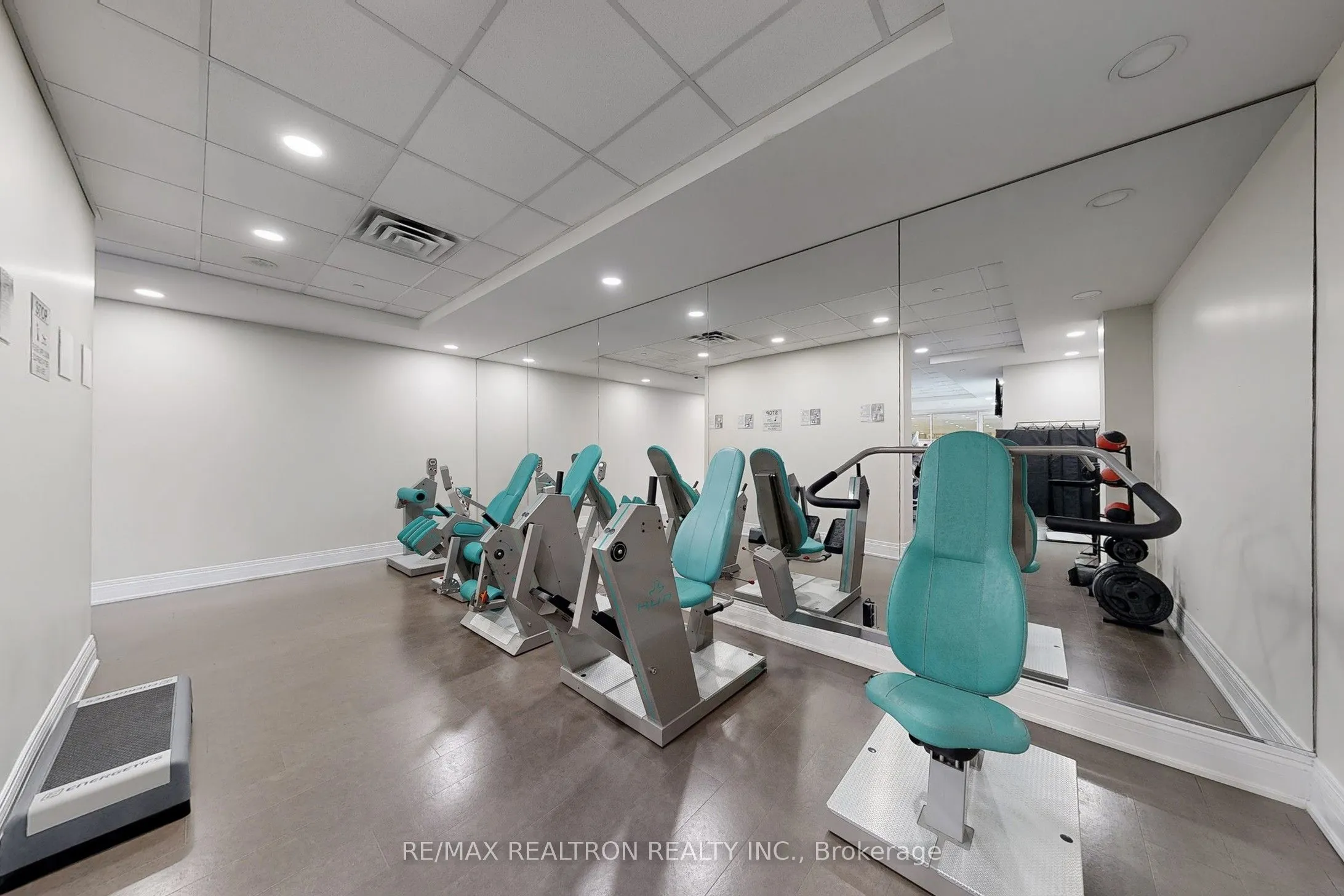 80 Burns Boulevard N, #123