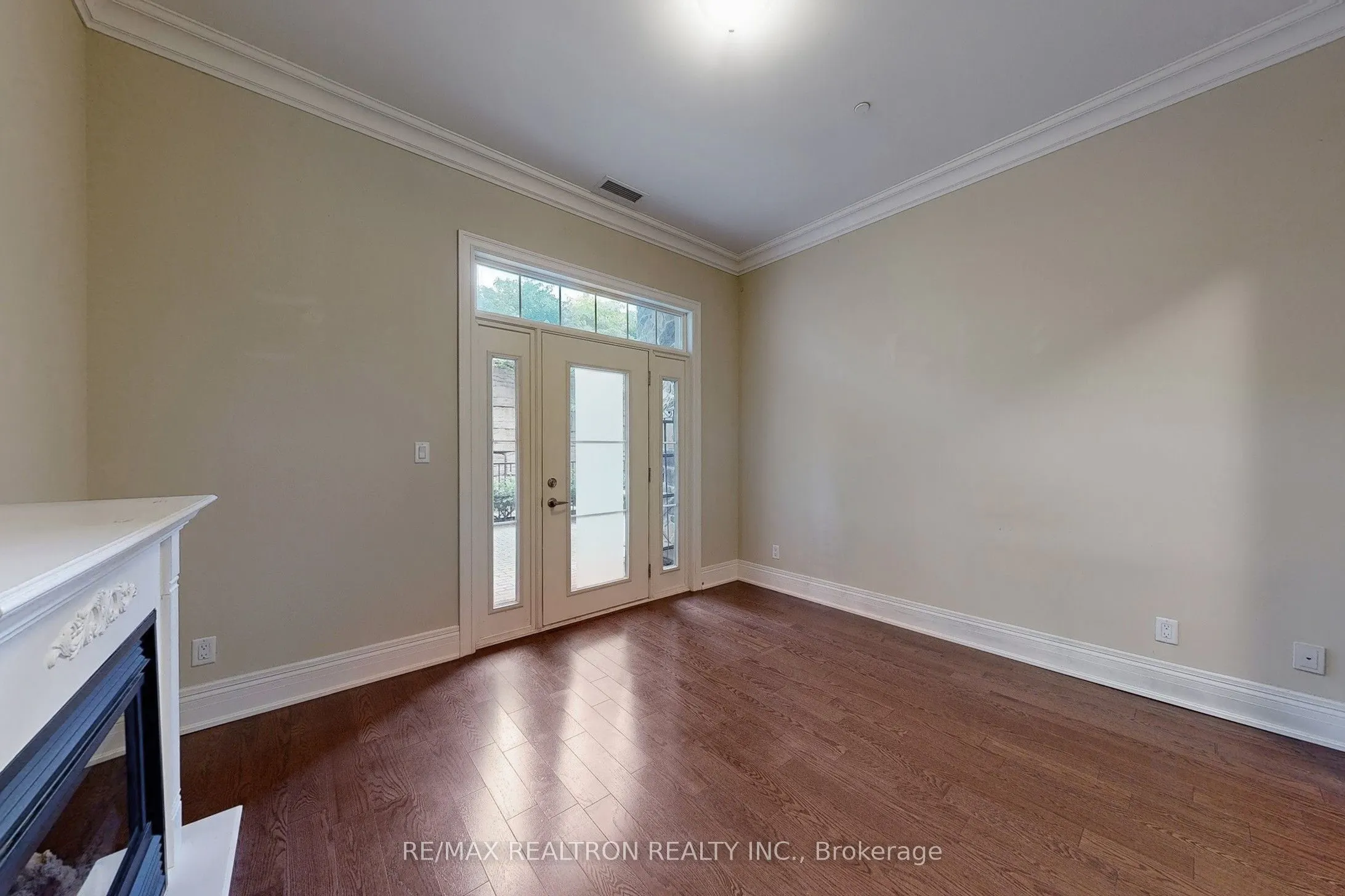 80 Burns Boulevard N, #123