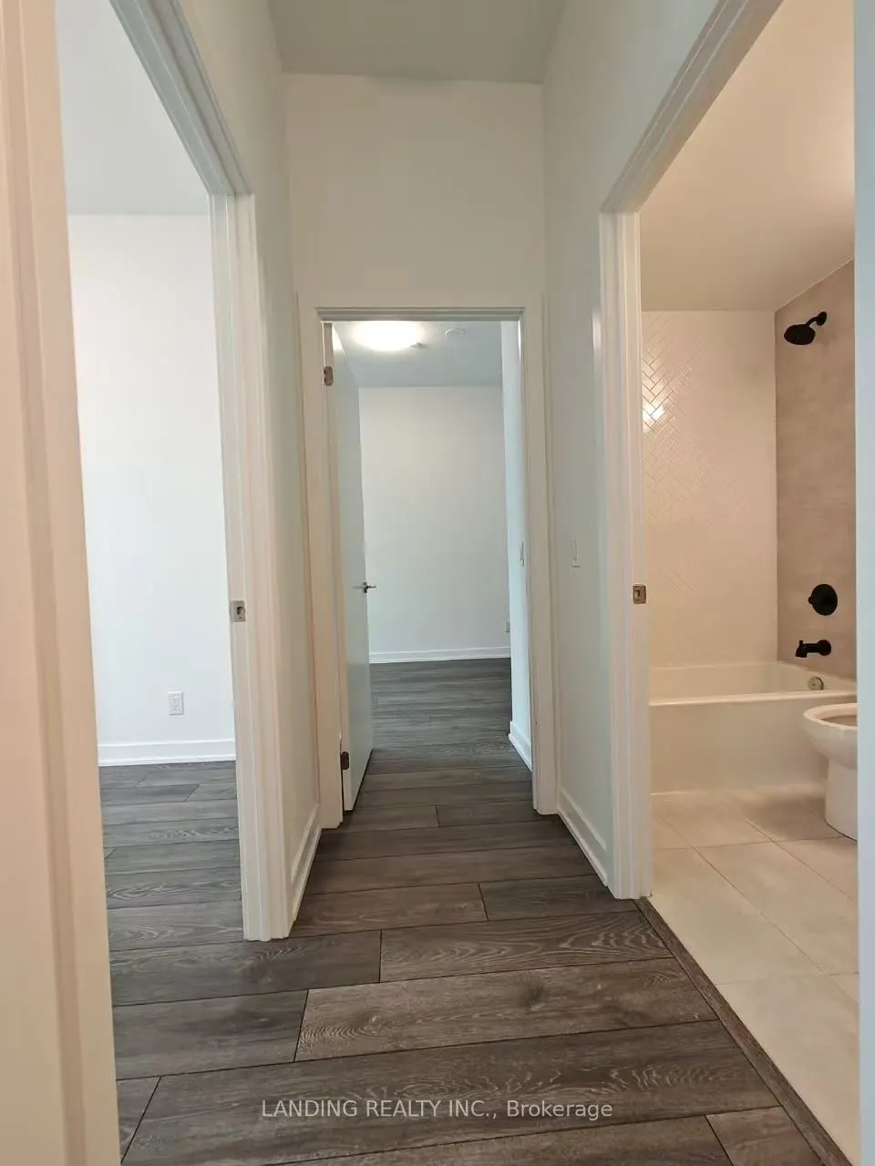 8888 Yonge Street, #805