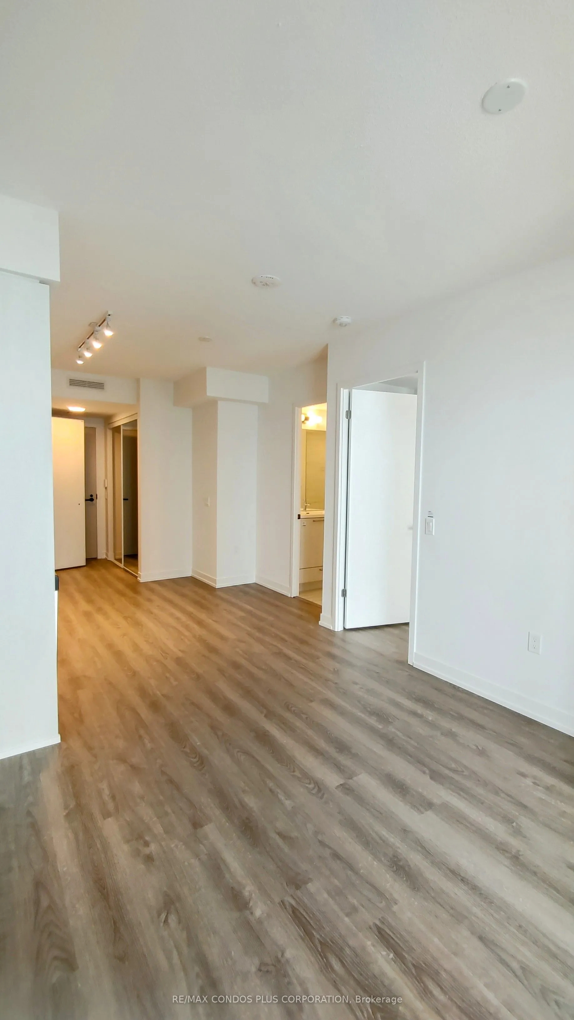 195 Commerce Street, #2316