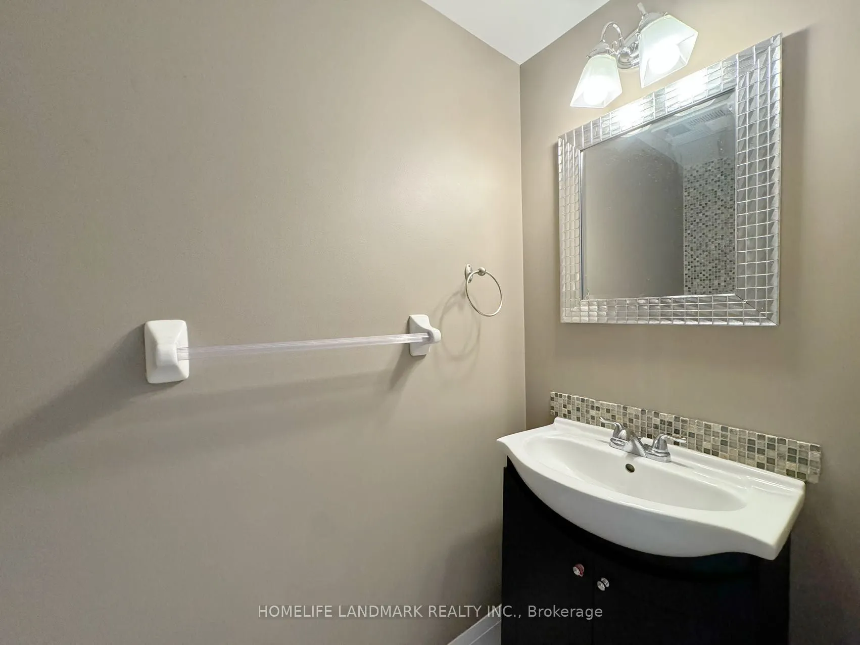 320 John Street, #215