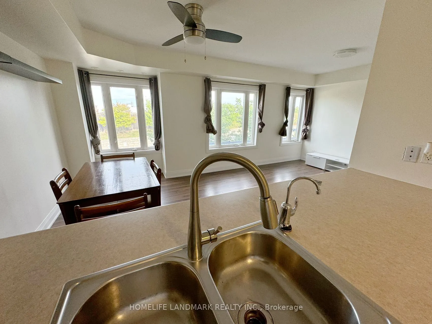 320 John Street, #215