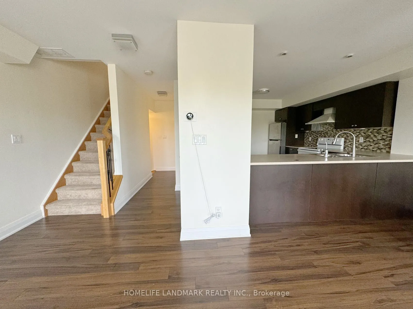 320 John Street, #215