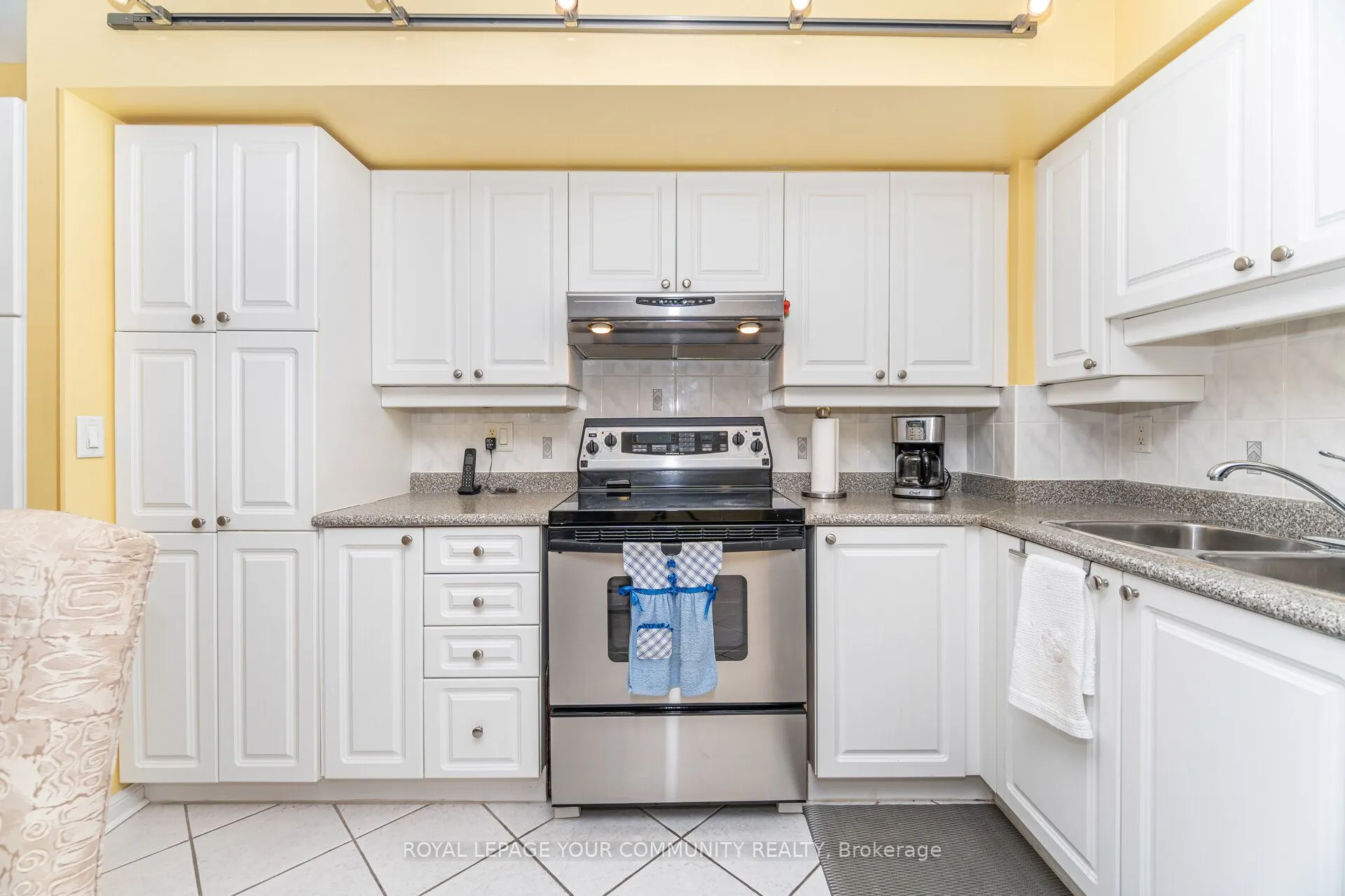 2500 Rutherford Road, #218