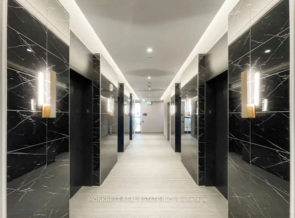 898 Portage Parkway, #0000