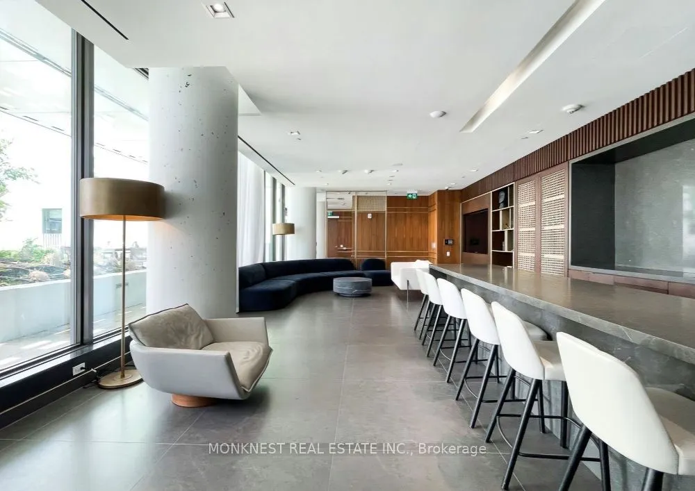 898 Portage Parkway, #0000