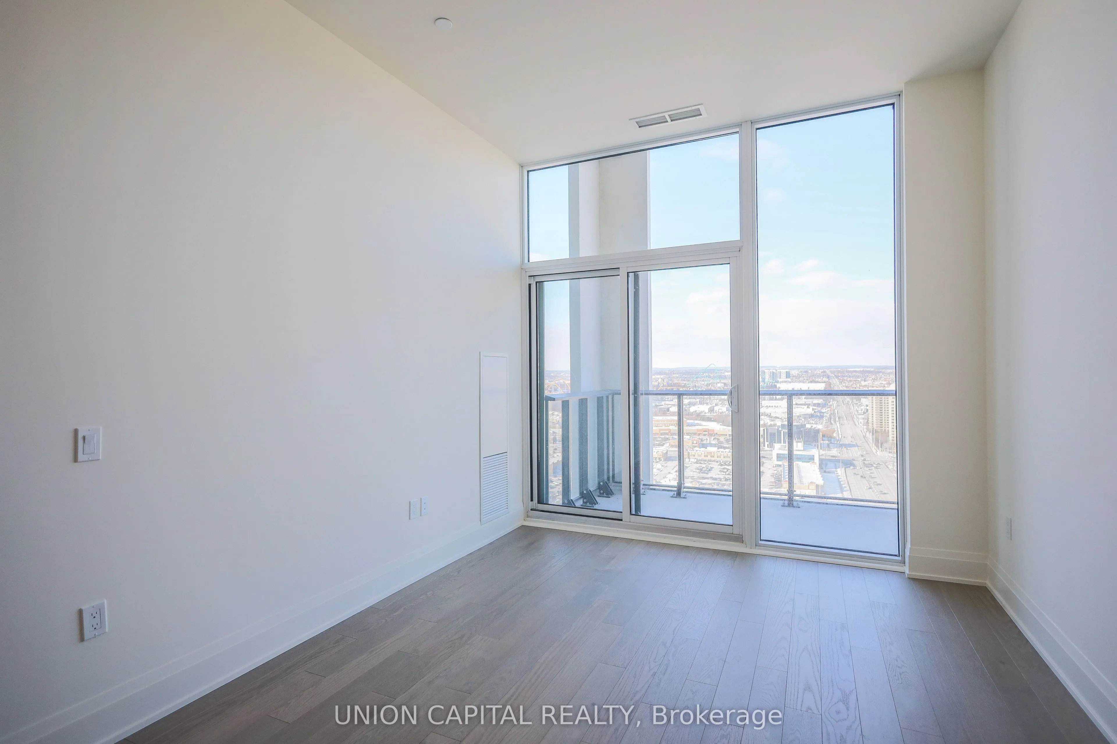 9000 Jane Street, #PH208