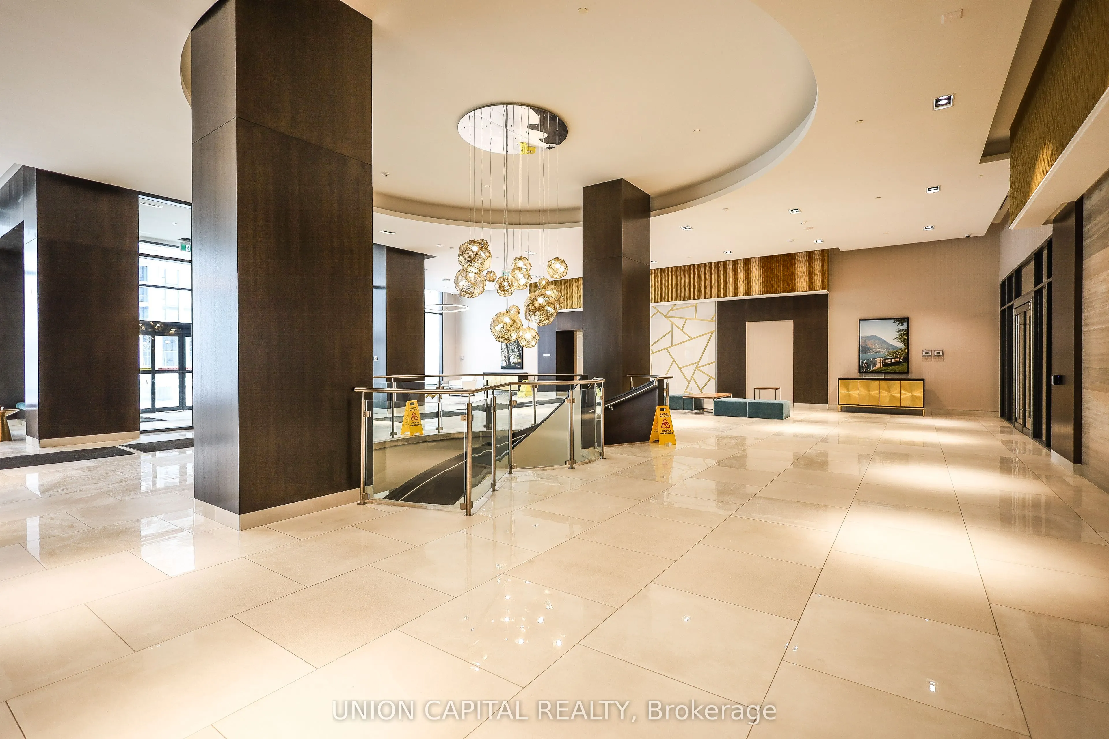 9000 Jane Street, #PH208