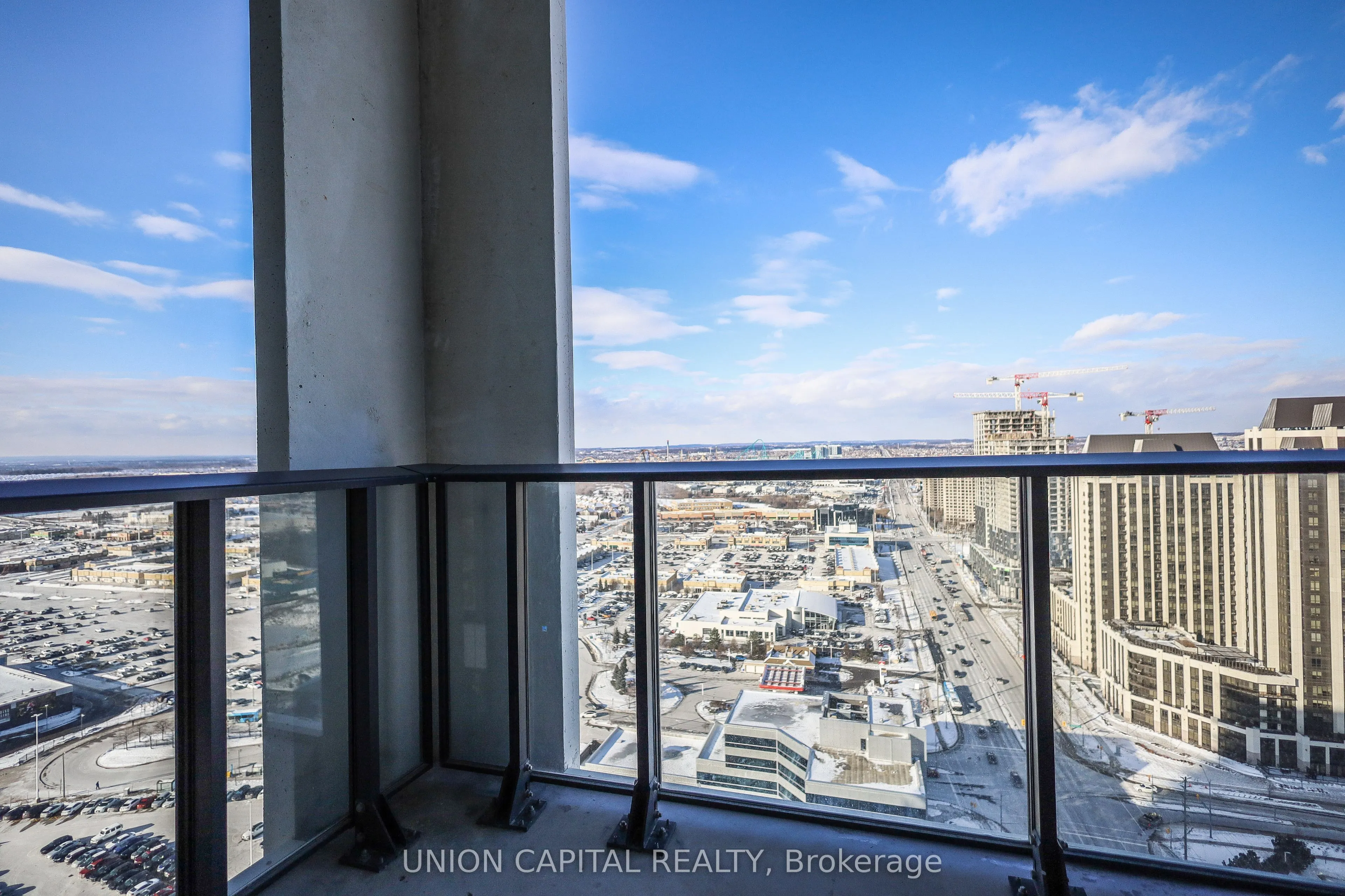 9000 Jane Street, #PH208