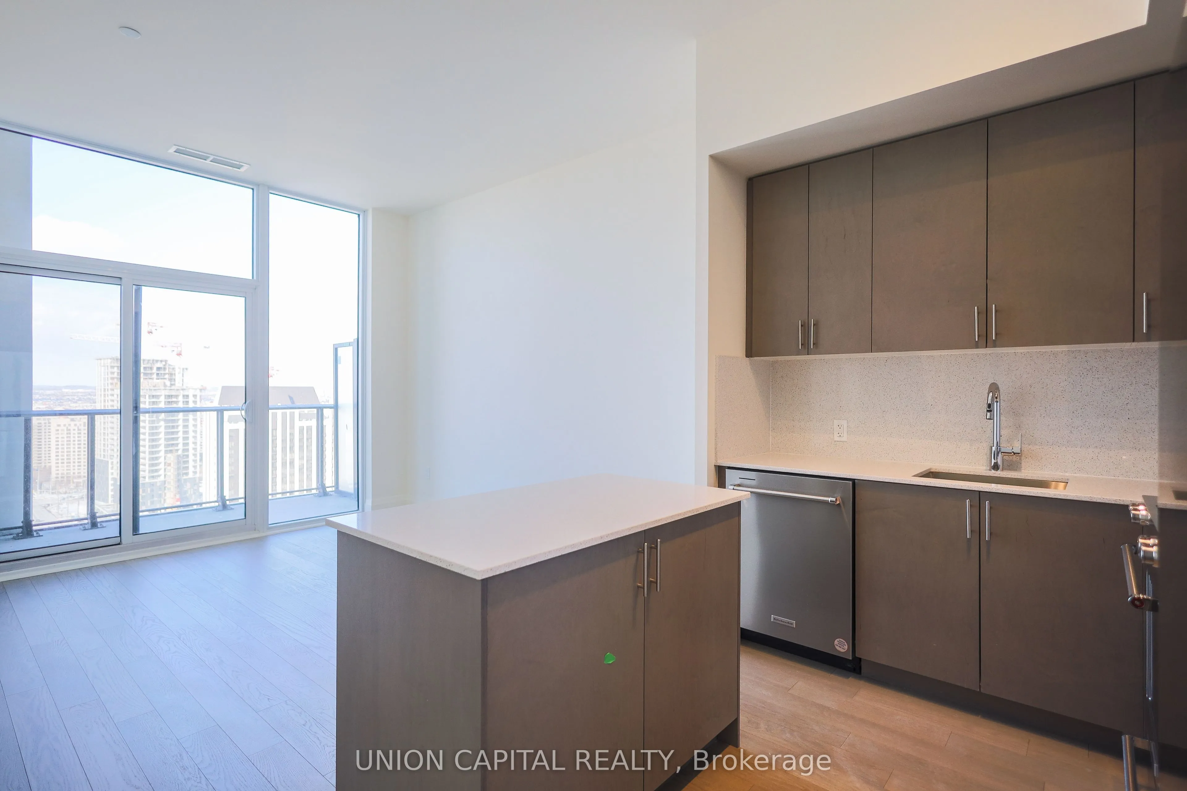 9000 Jane Street, #PH208