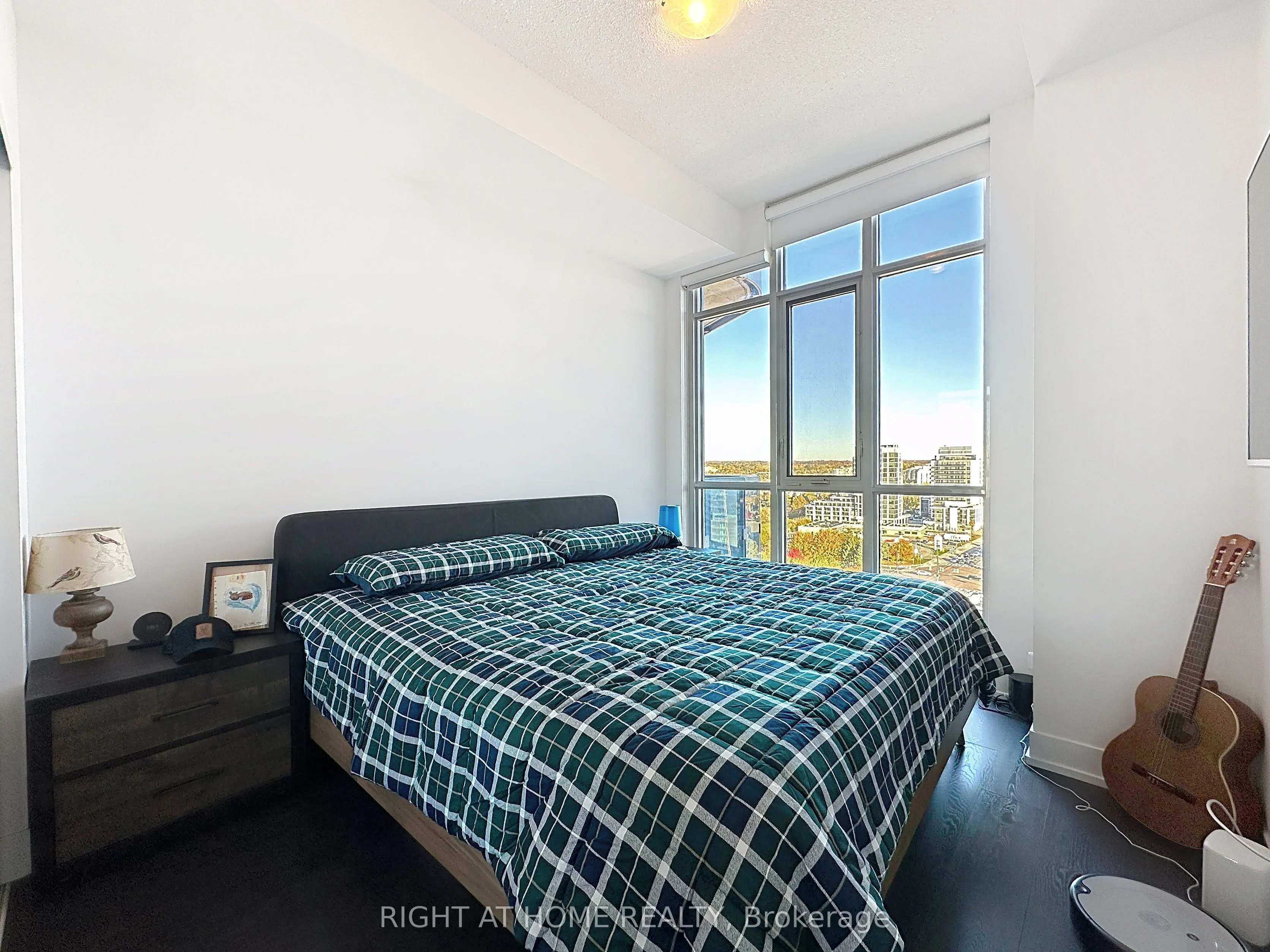 9471 Yonge Street, #LPH05