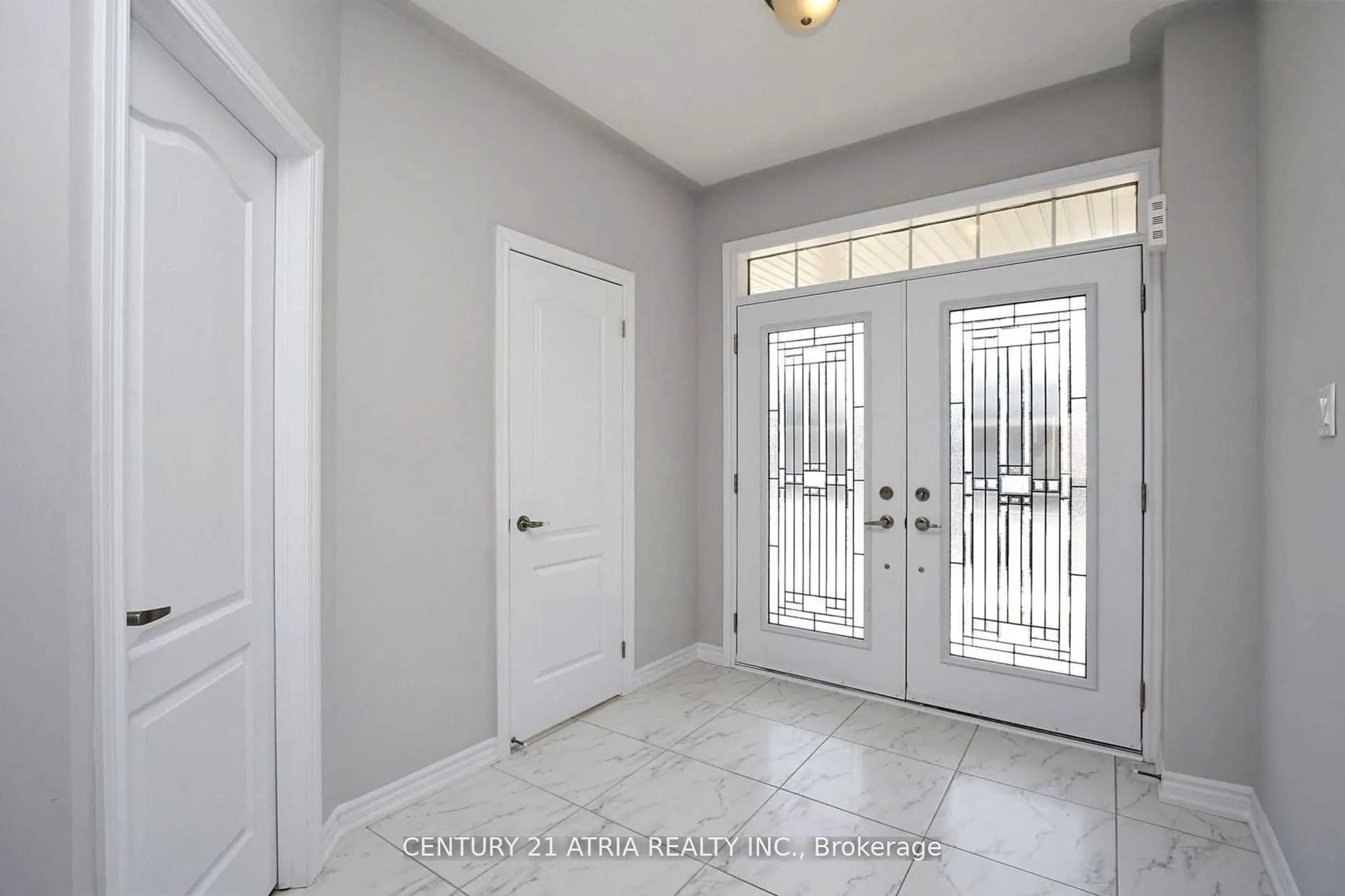 92 Sutherland Avenue