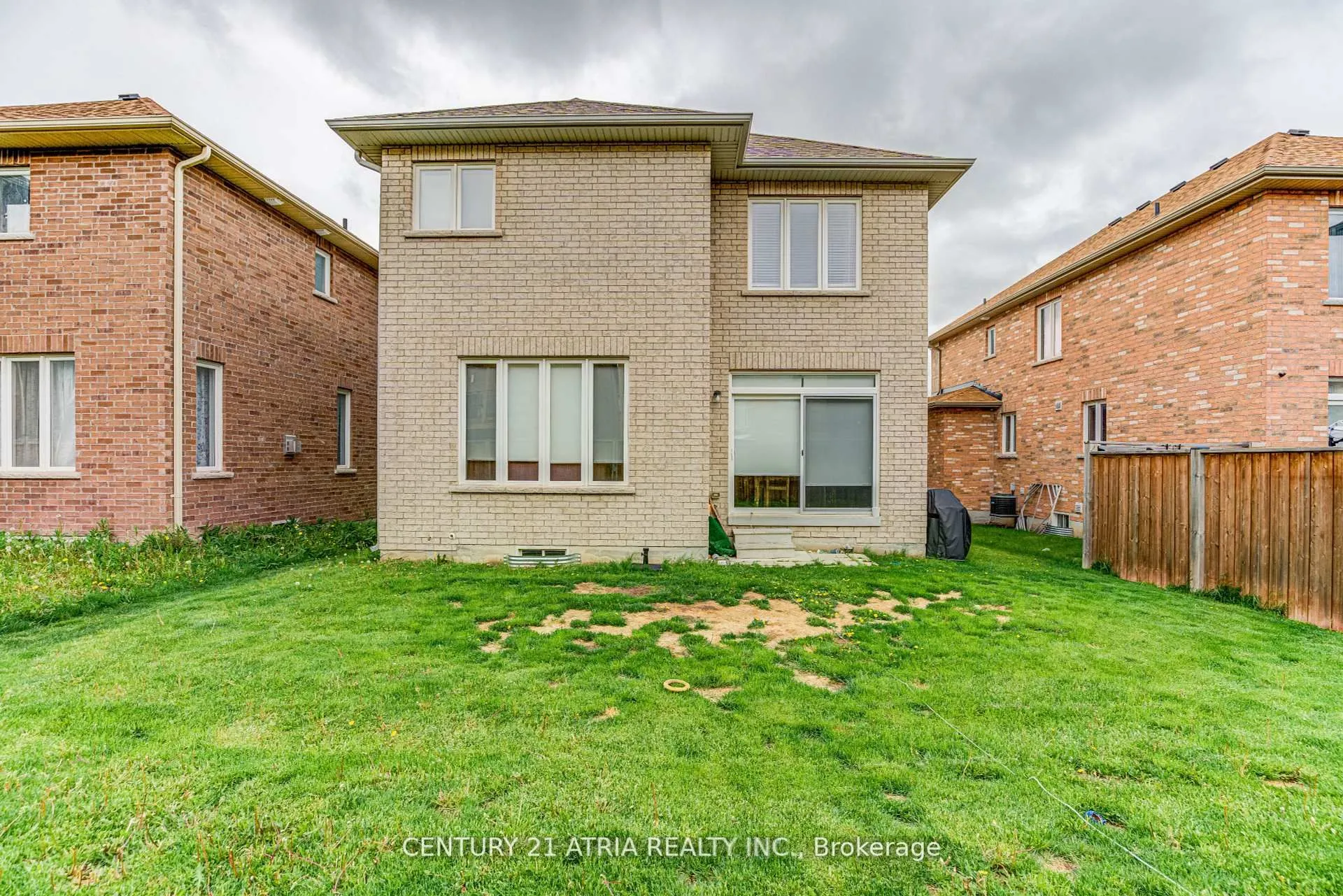 92 Sutherland Avenue