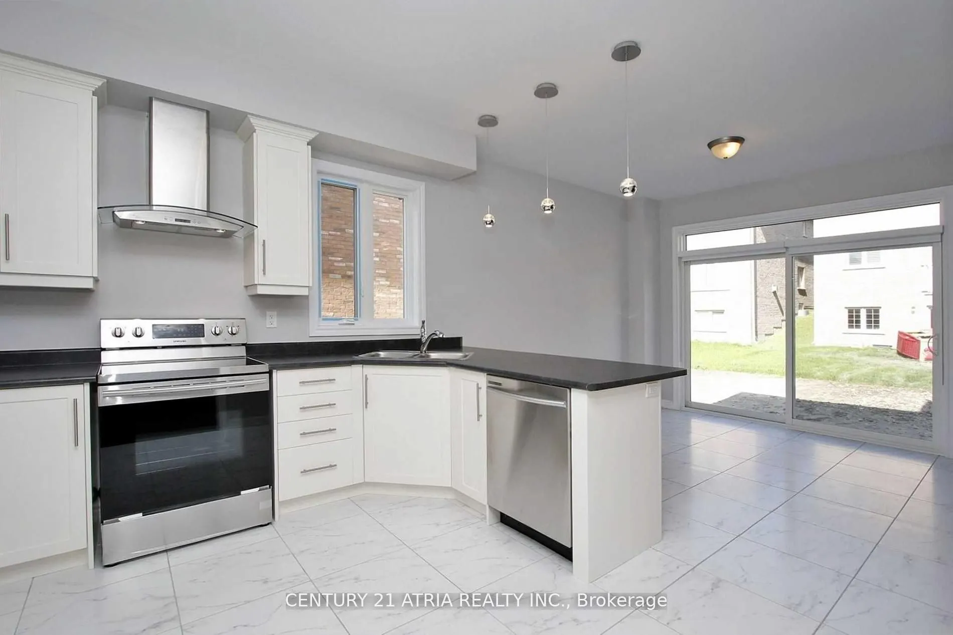 92 Sutherland Avenue