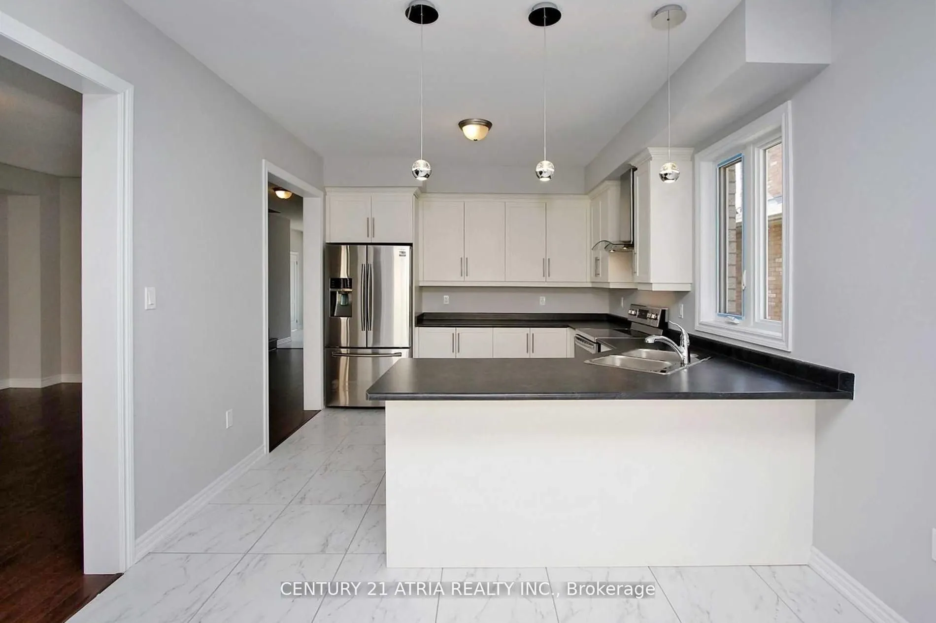 92 Sutherland Avenue