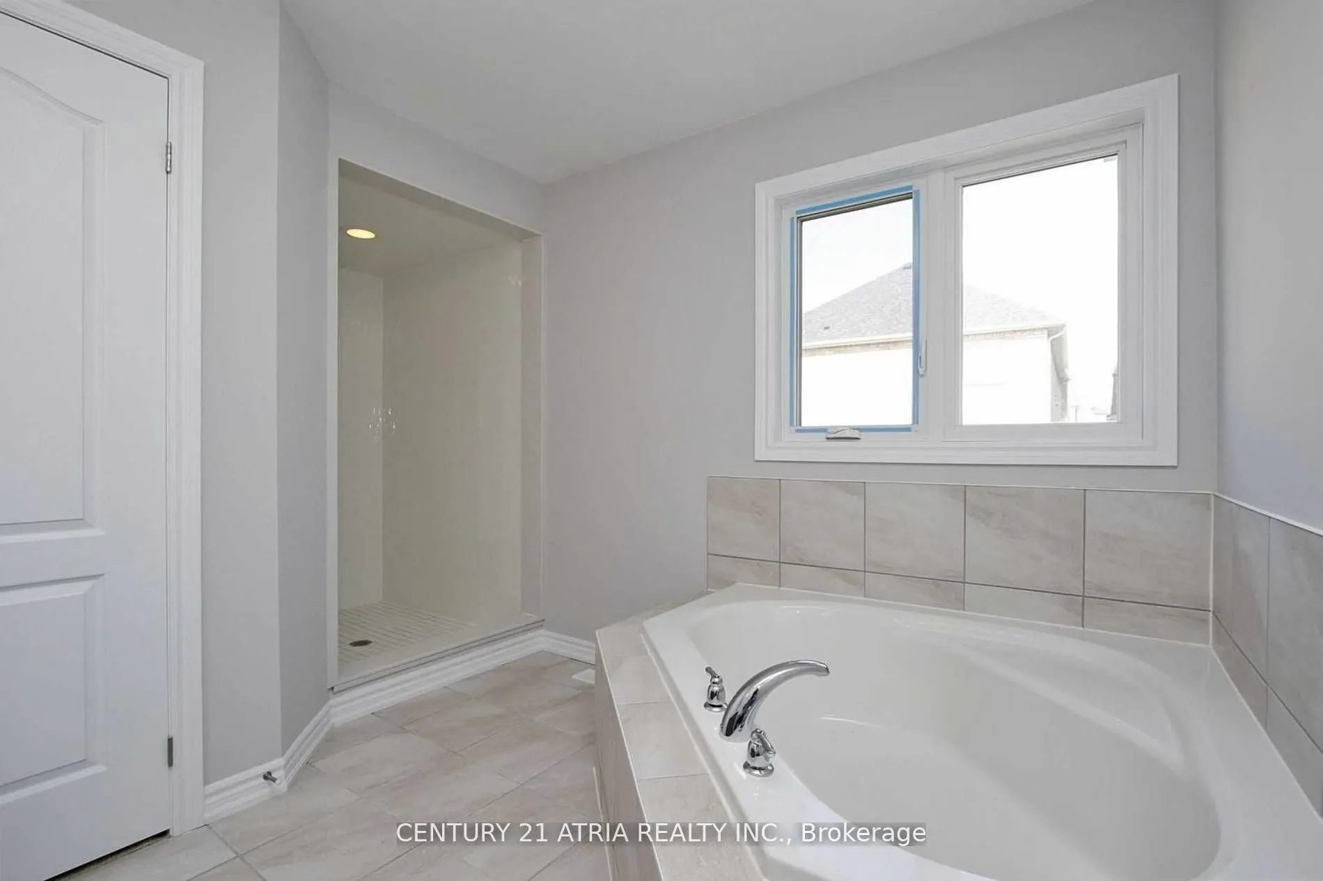 92 Sutherland Avenue