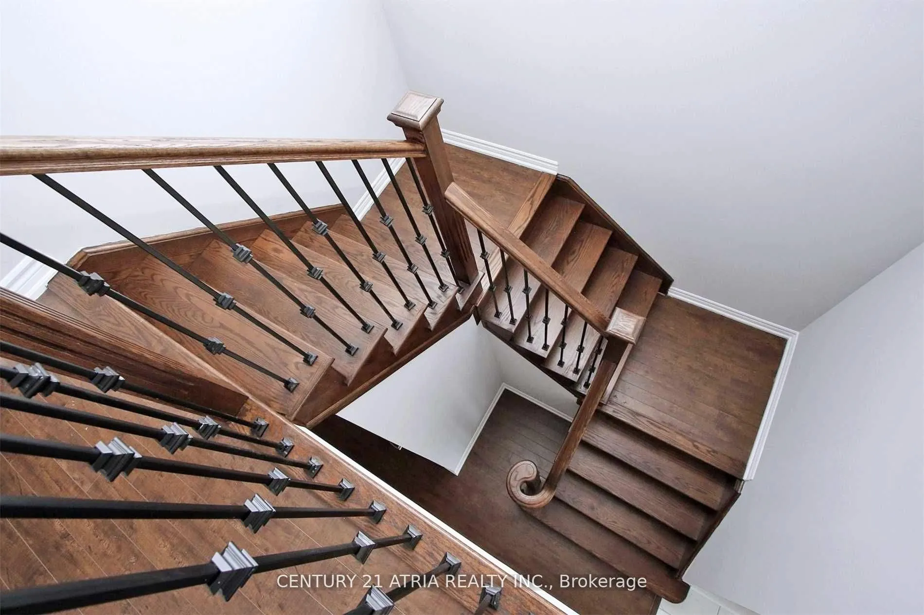 92 Sutherland Avenue