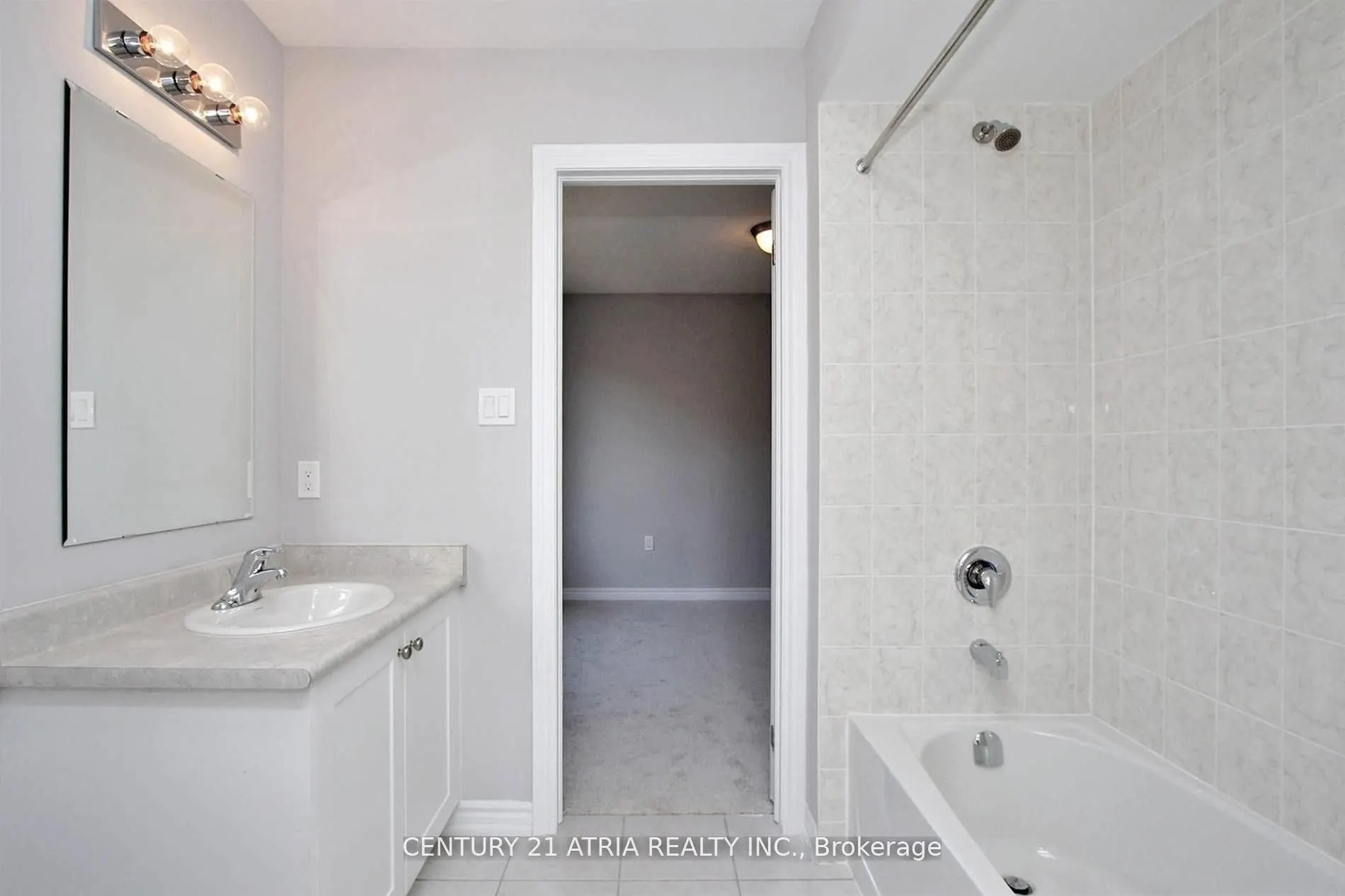 92 Sutherland Avenue