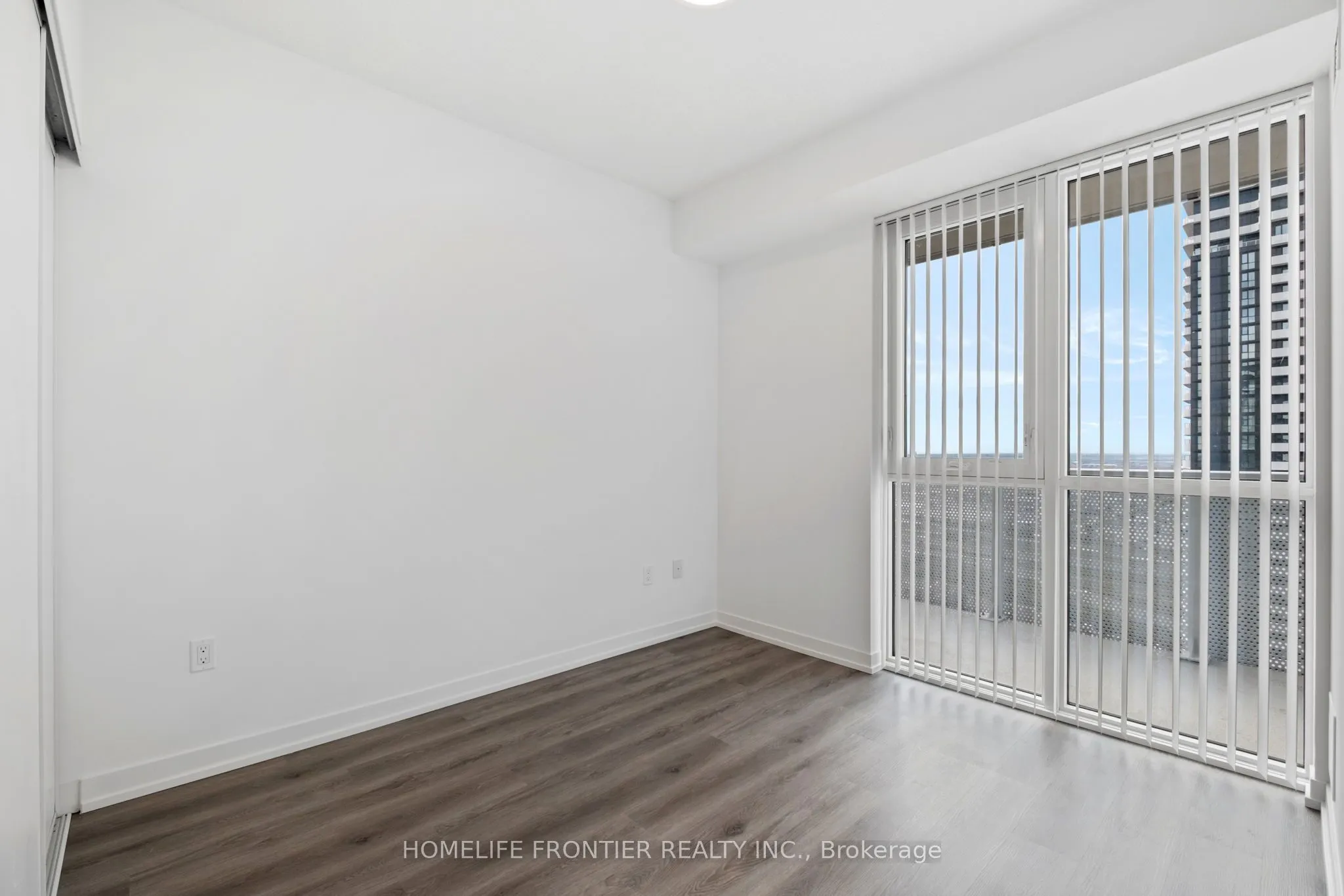 28 Interchange Way, #4015