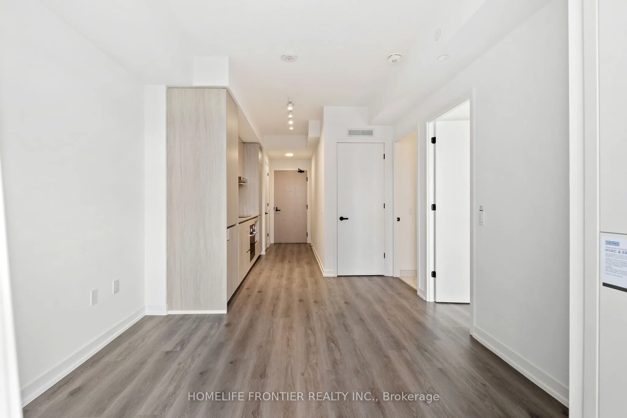 28 Interchange Way, #4015