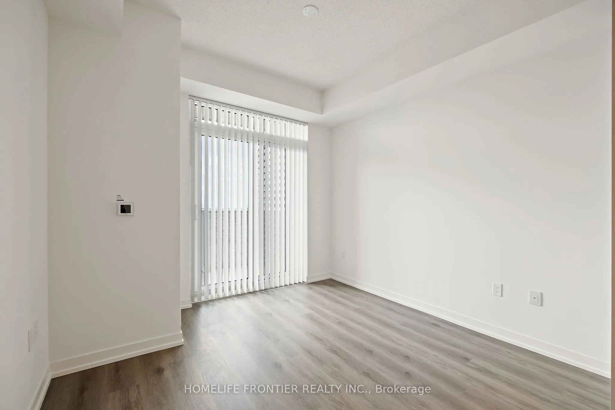 28 Interchange Way, #4015