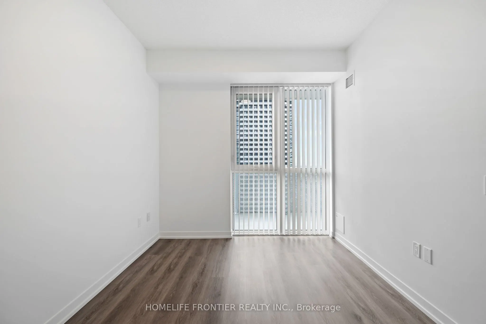 28 Interchange Way, #4015