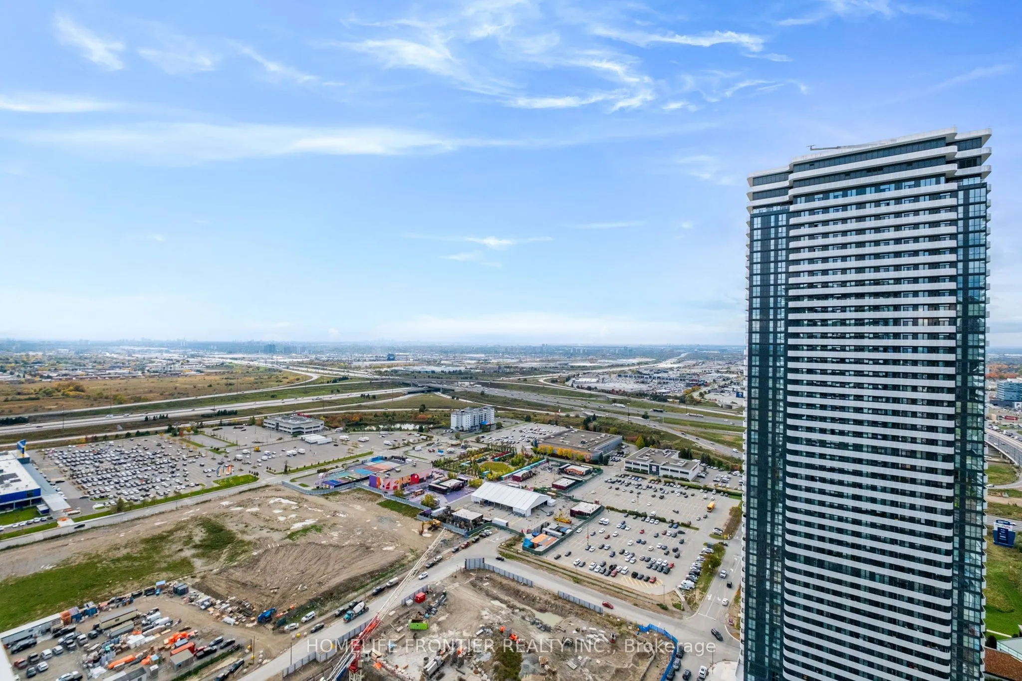 28 Interchange Way, #4015