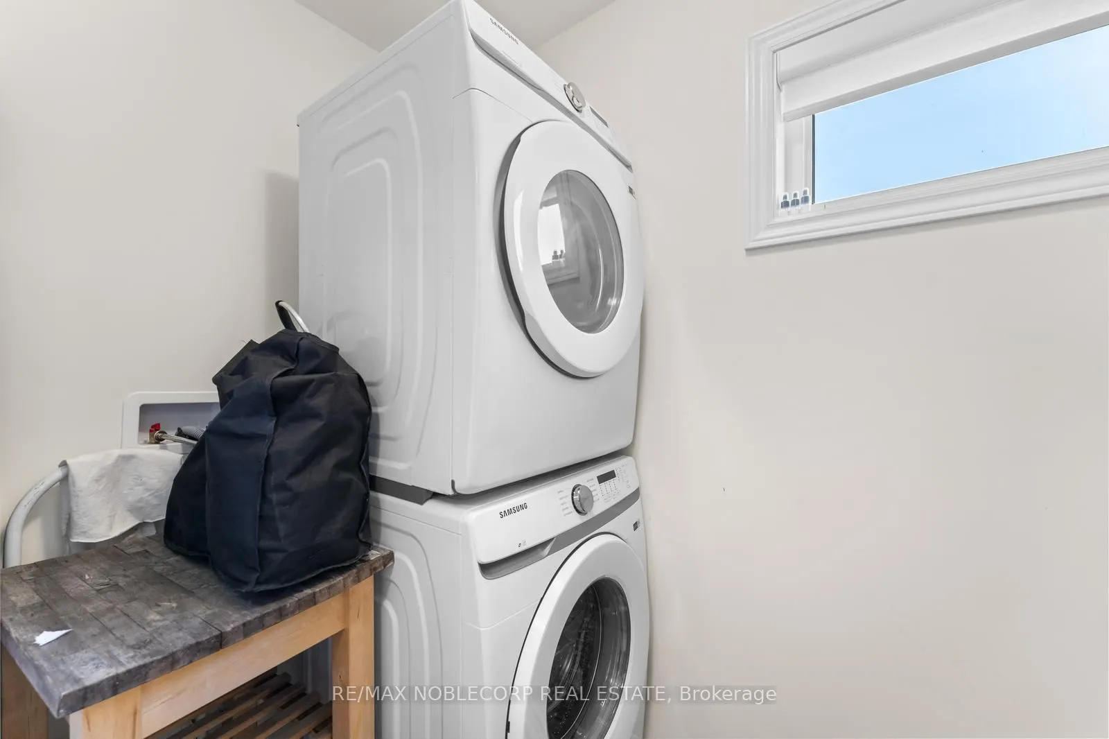 75 Holyrood Crescent