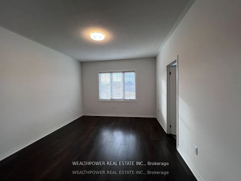 59 Schmeltzer Crescent