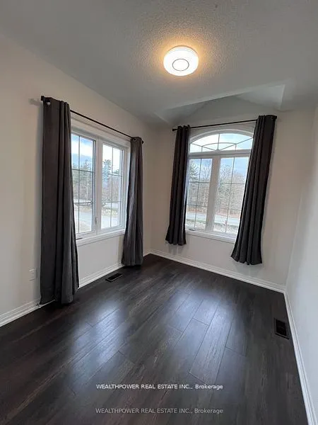 59 Schmeltzer Crescent