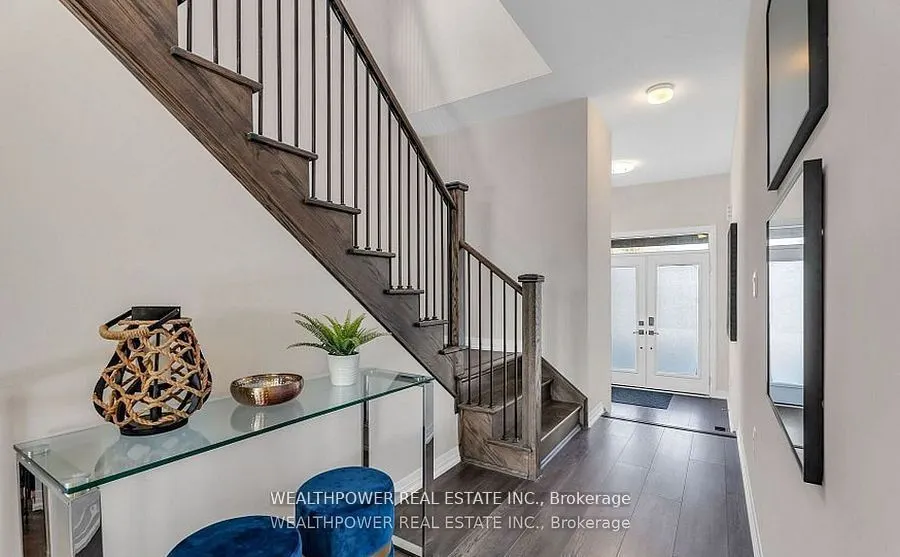 59 Schmeltzer Crescent